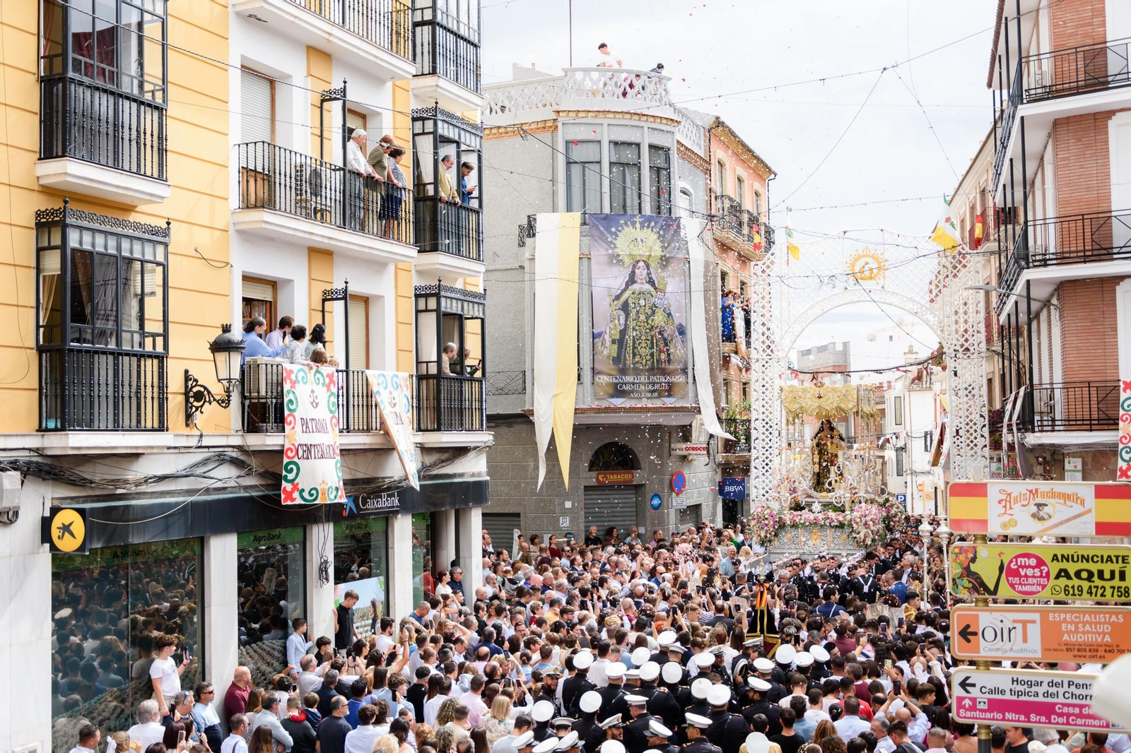 Las mejores imágenes de la procesión de clausura del Año Jubilar de la Virgen del Carmen en Rute