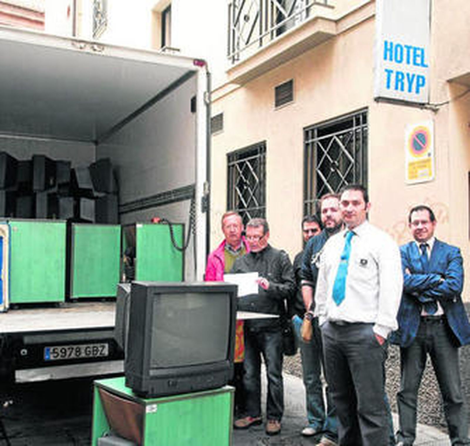 Acuerdo para mantener a los 35 trabajadores del Tryp Albaicín