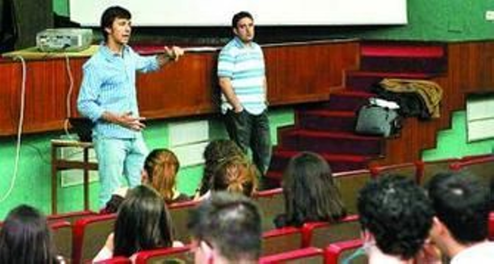 Presentación de la Escuela MIR ayer en Medicina.