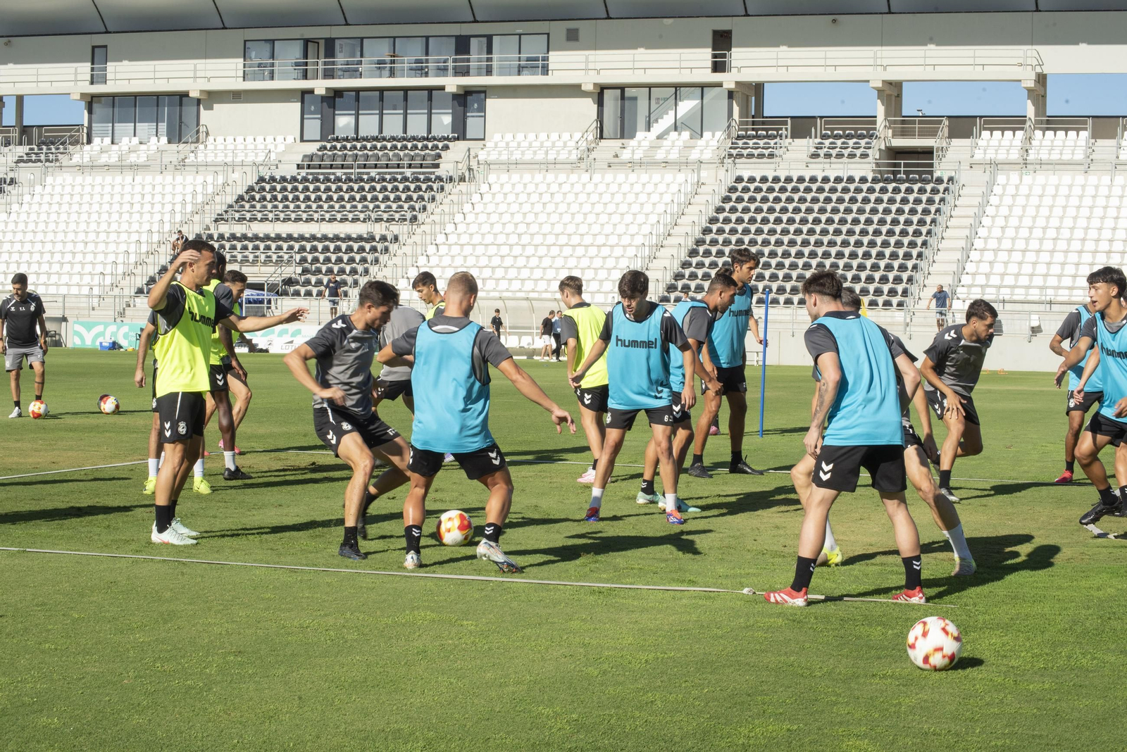 Las fotos del entrenamiento de la Balona del miércoles previo al estreno liguero