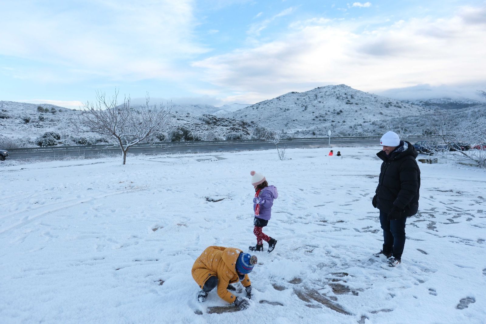 La nieve tiñe de blanco la Serranía de Ronda