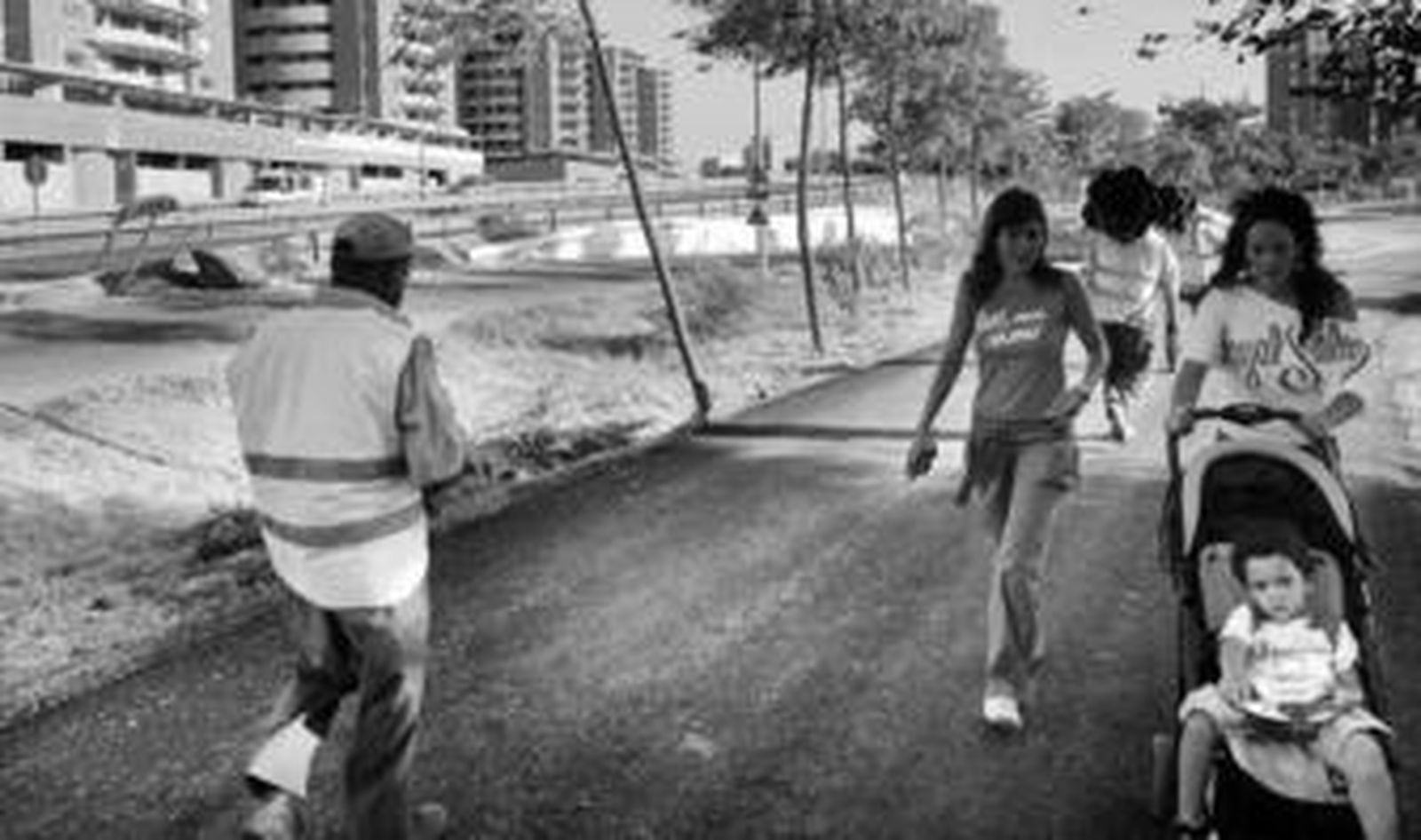 Tramo de la primera fase del bulevar de Bellavista, frente a las Torres de Hércules.
