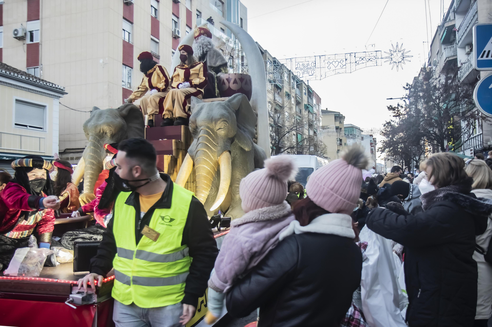 Fotos de la cabalgata de Reyes Magos de Granada 2022