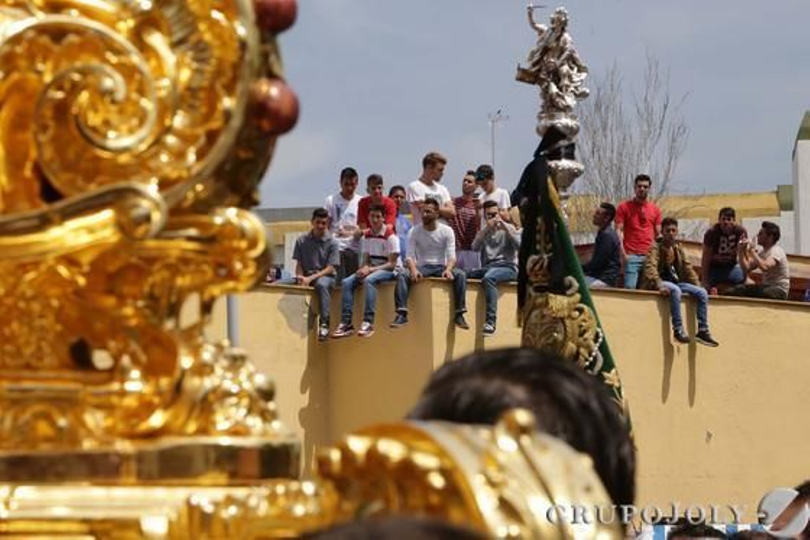 Foto: Pascual · Lobo· Aranda · Garcia y M. A. Gonzalez