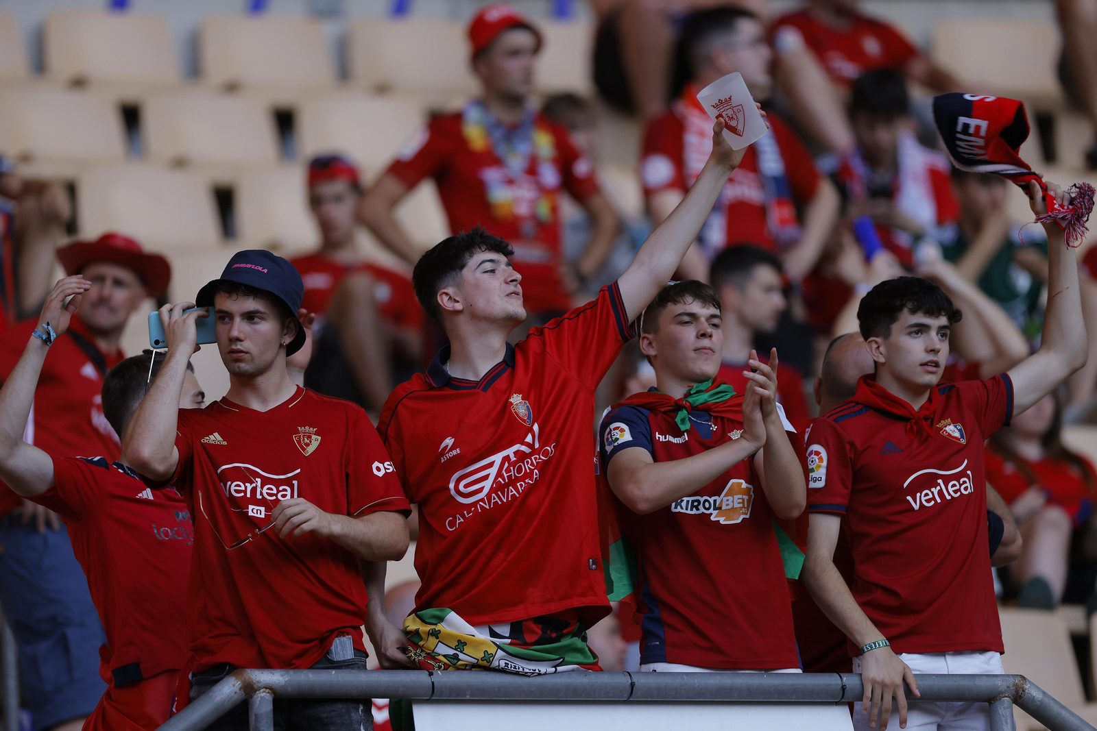 Búscate en las fotos de la final de la Copa del Rey entre el Madrid y el Osasuna