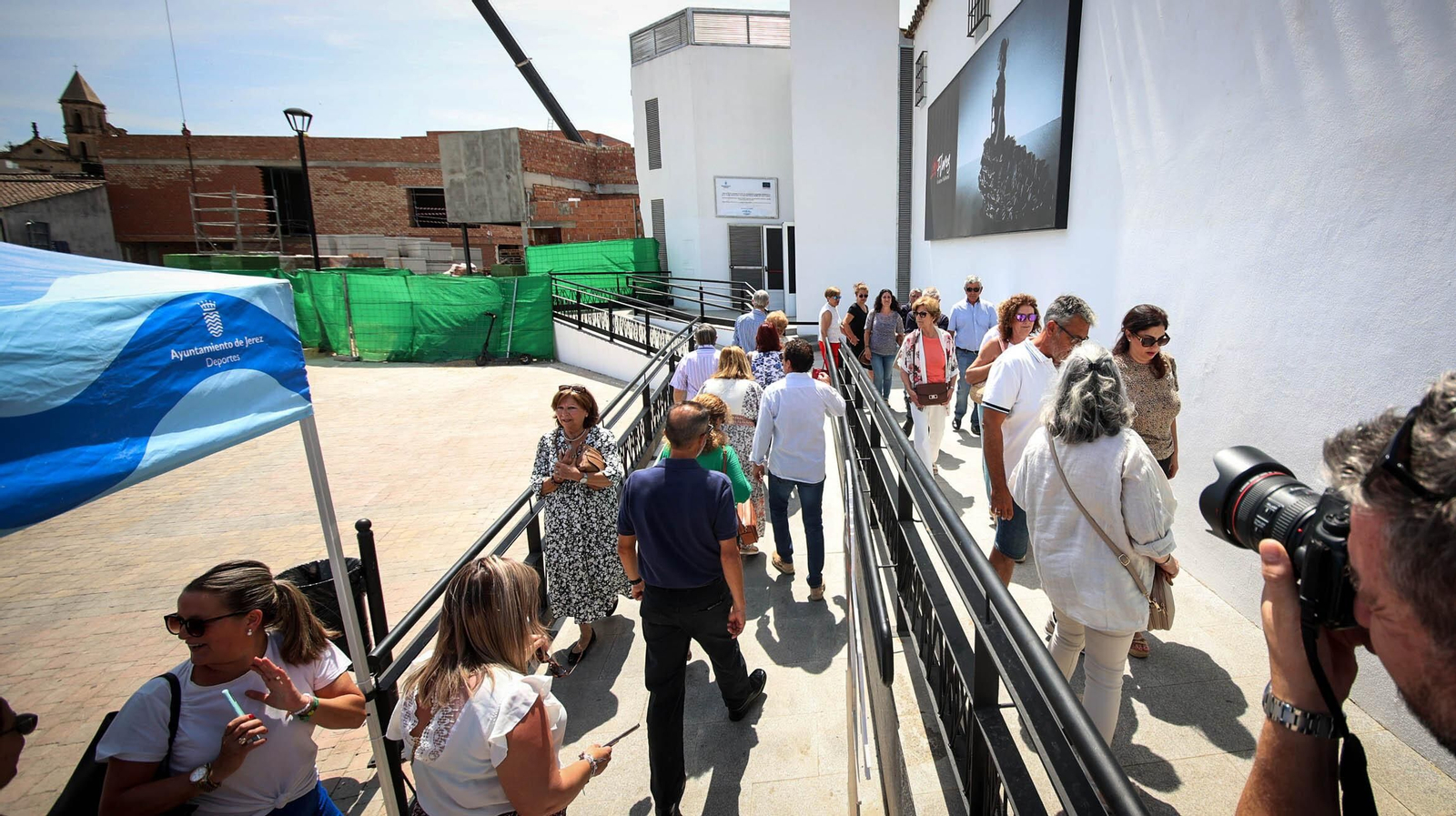Colas en la primera jornada de puertas abiertas al Museo Lola Flores en Jerez