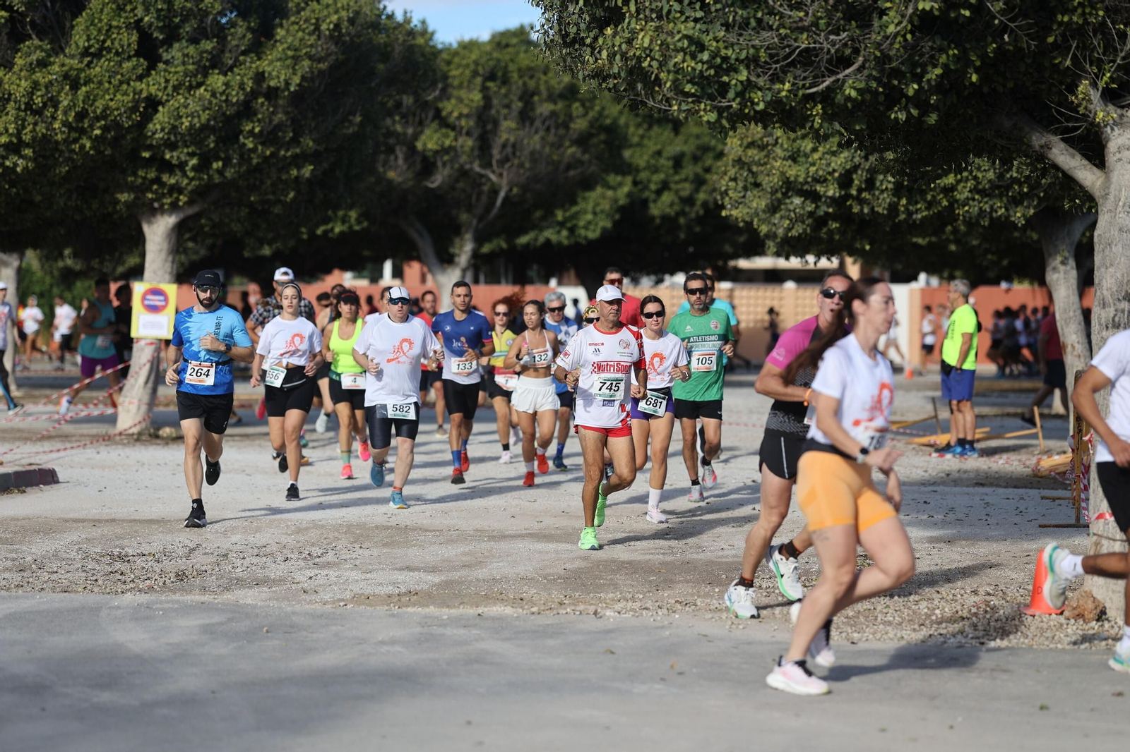 Las fotos de la Carrera Solidaria No Más Suicidios en Torremolinos