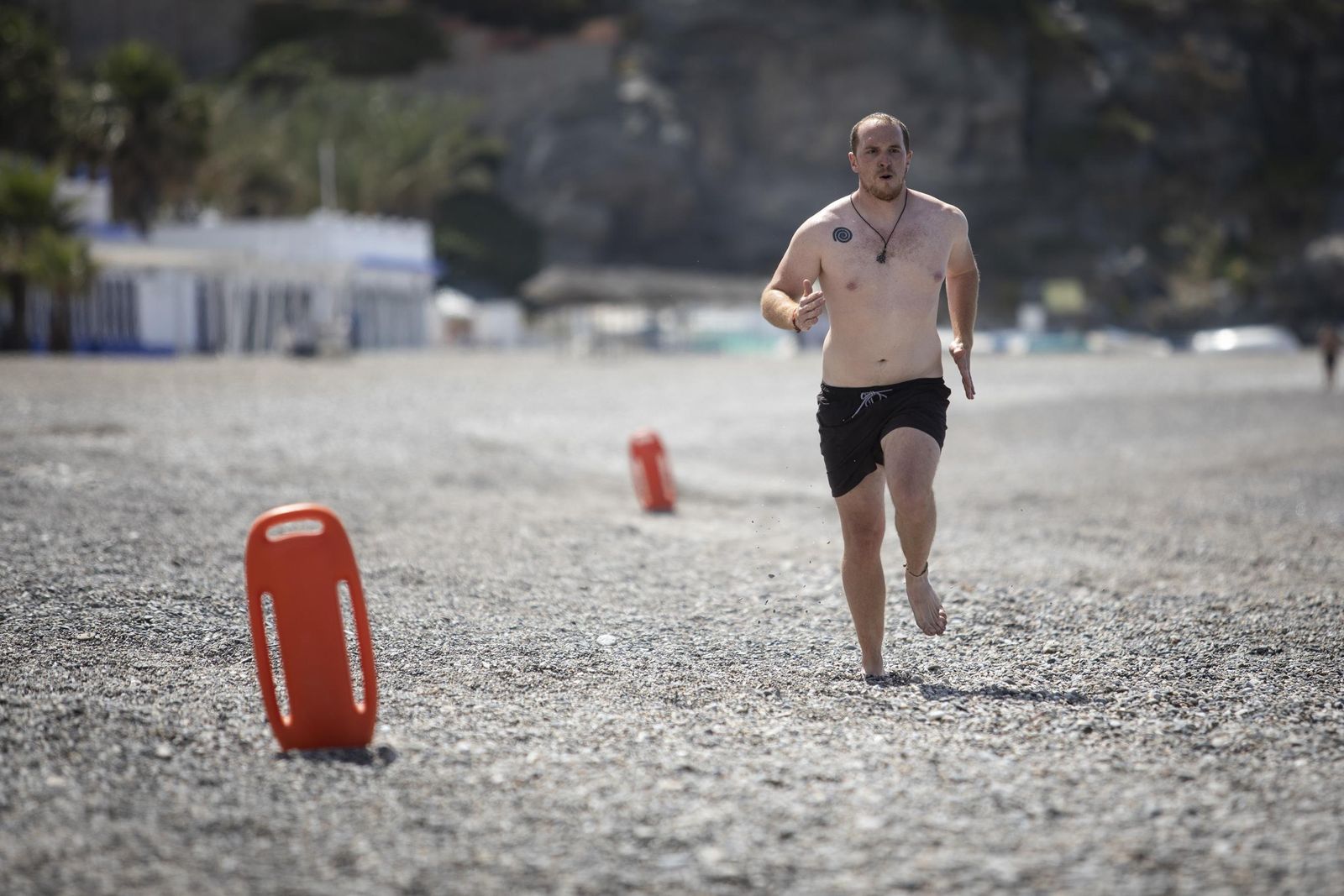 La Costa de Granada engalana sus playas para la fase 2