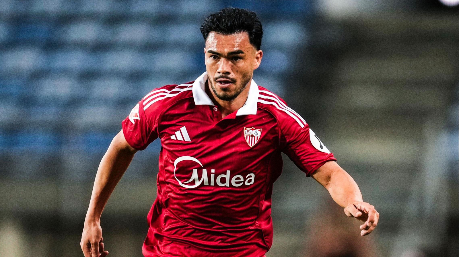Gabriel Suazo en su debut con el Sevilla en el que asistió a Rubén Vargas en el gol del empate
