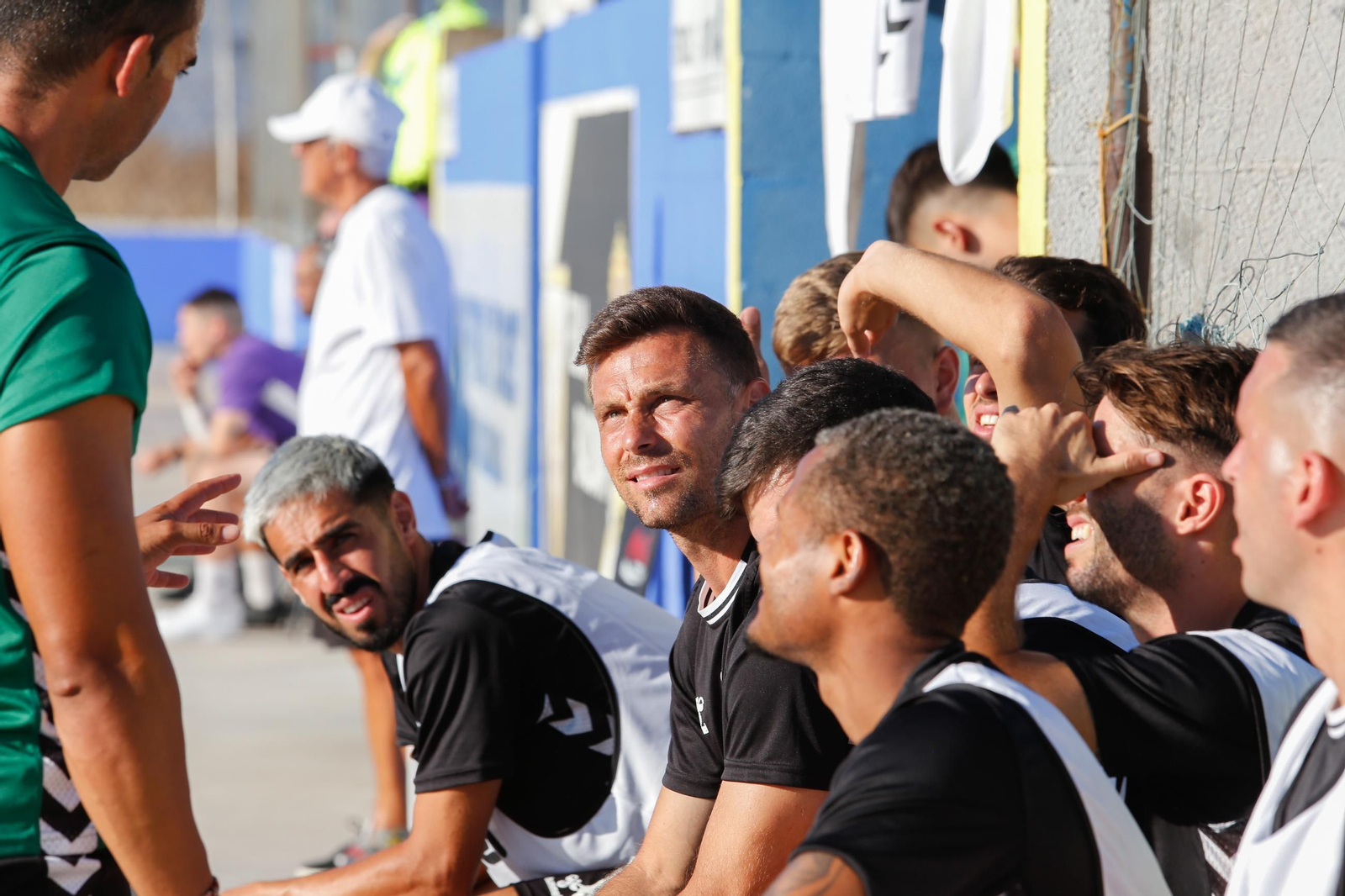 Las fotos del amistoso Balompédica-Balona B