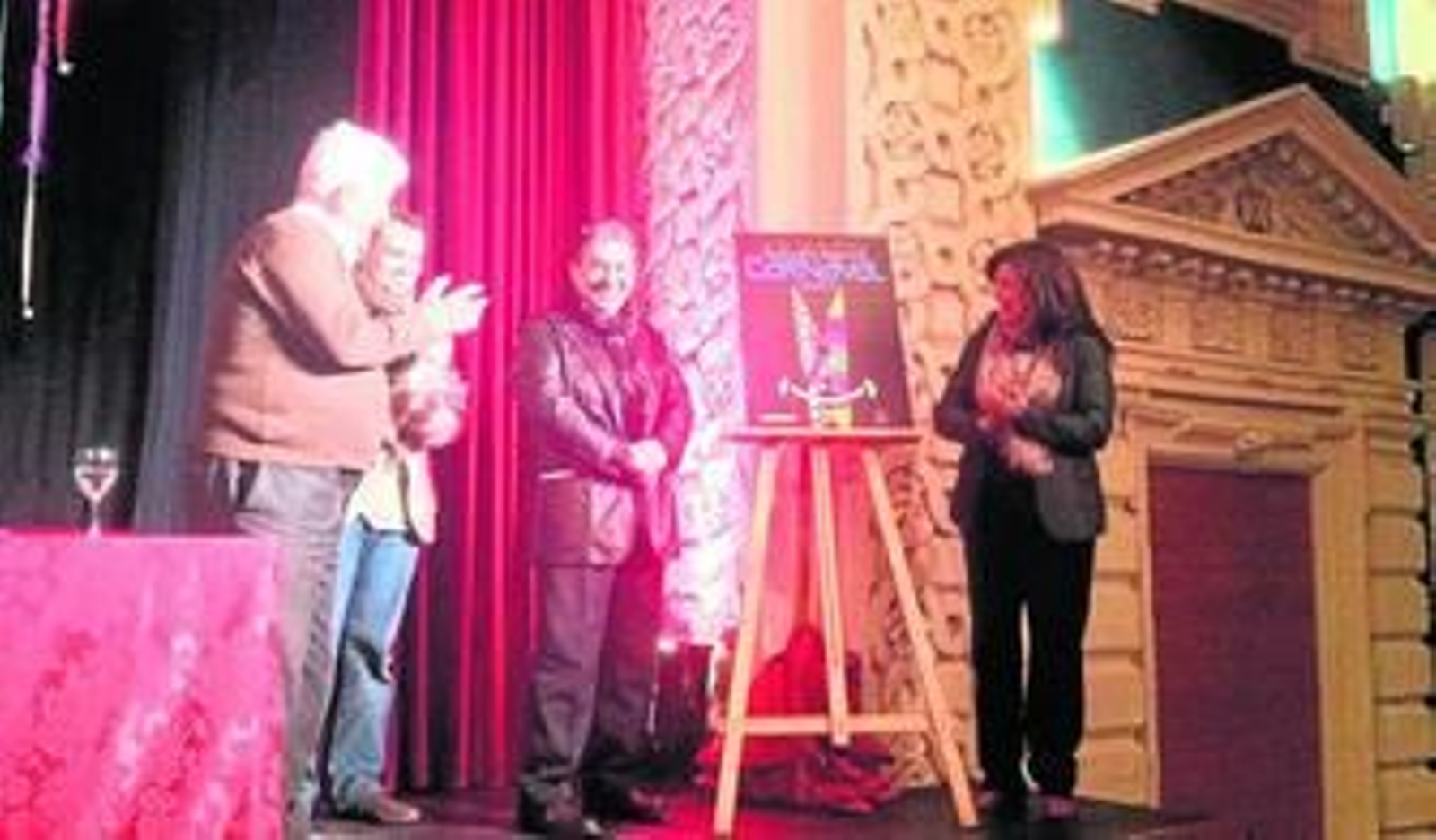 Manuel Mazzoni, Miguel Ángel Cuevas, Eliseo Vicentti y la delegada Dolores Barroso, ayer, durante el acto.