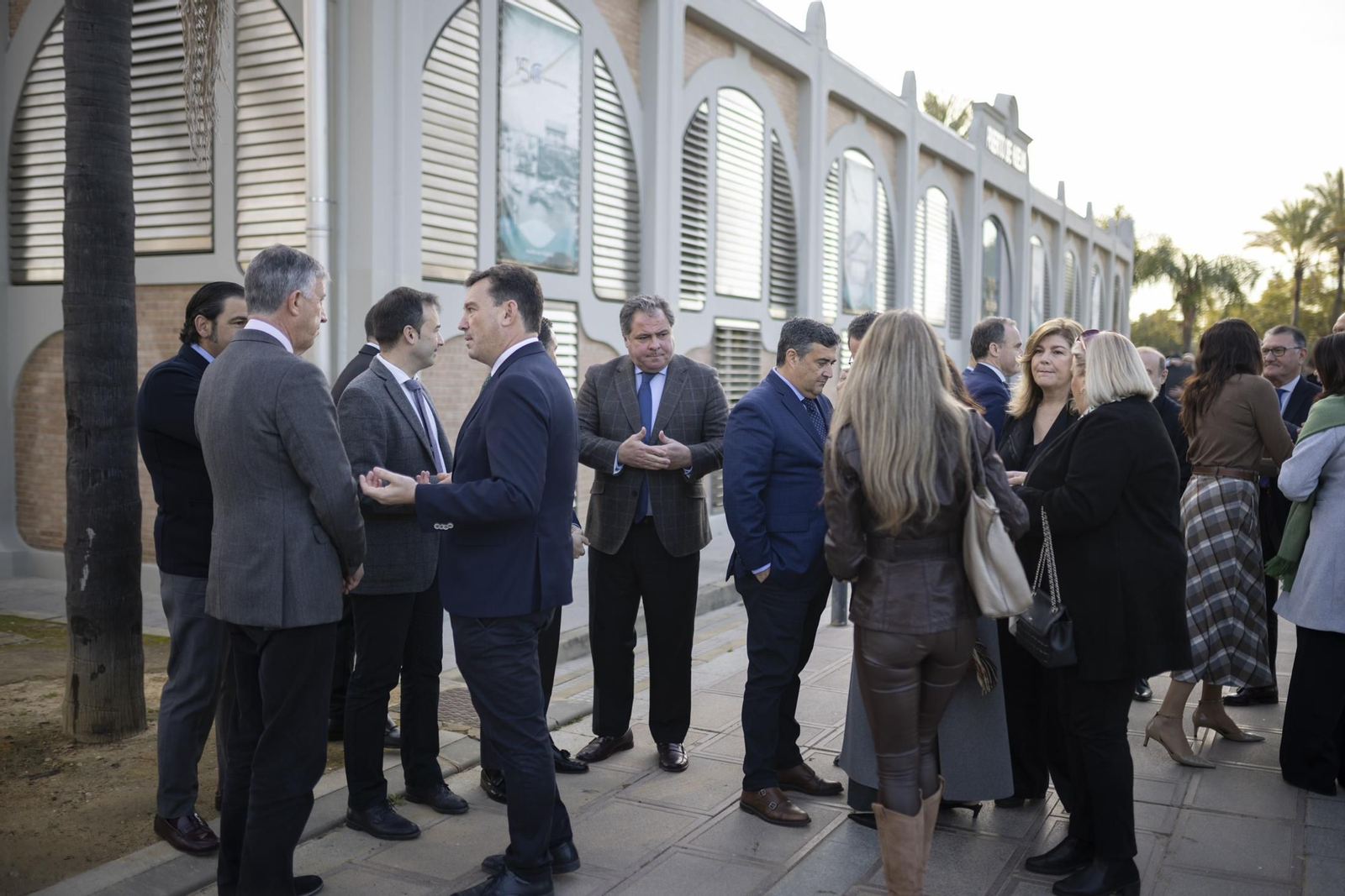 Imágenes del desayuno-coloquio con Jorge Paradela en el Foro Joly Andalucía celebrado en Huelva