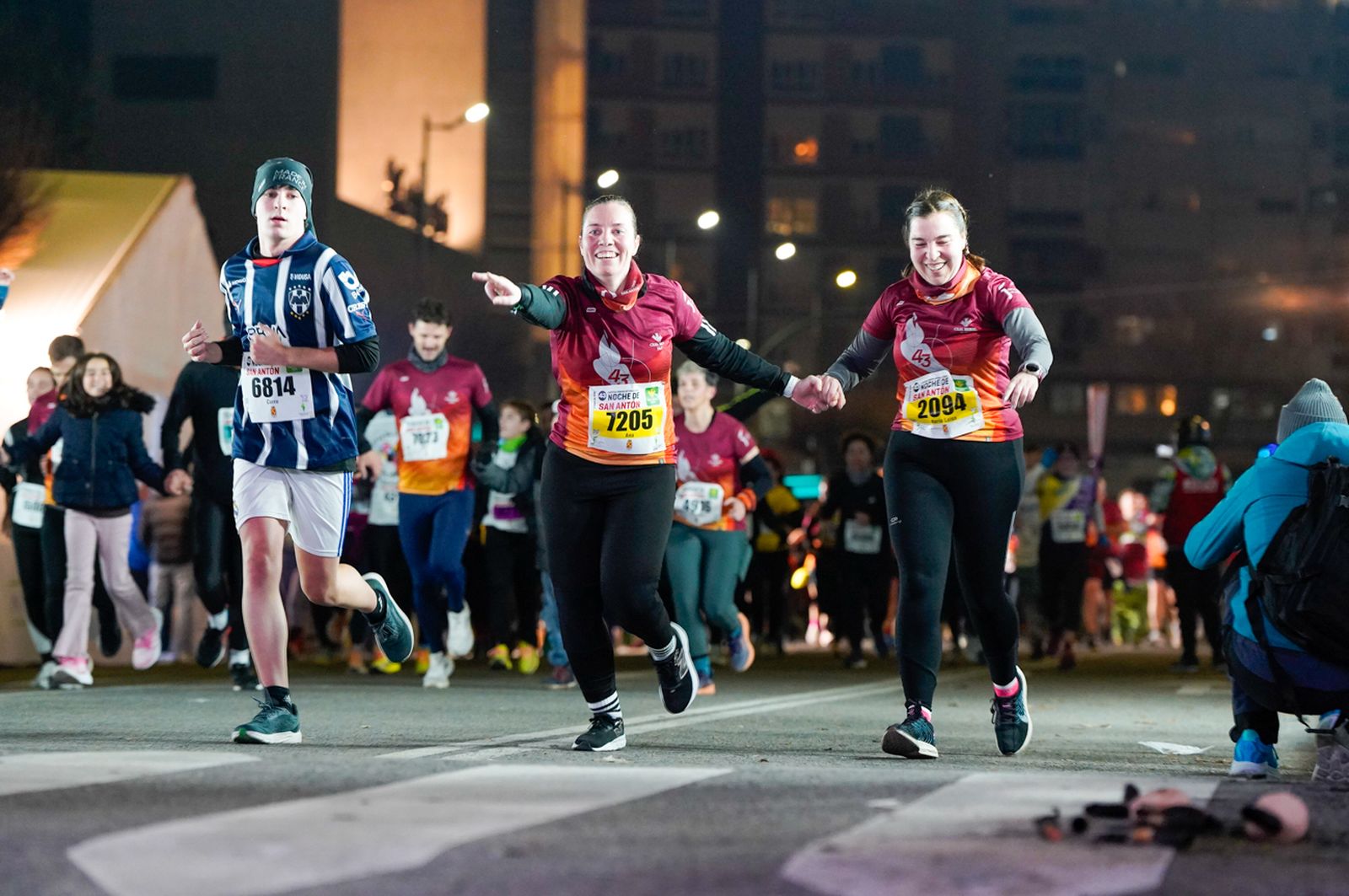 En imágenes: búscate en tu llegada a meta de la Carrera de San Antón 2026 (19)