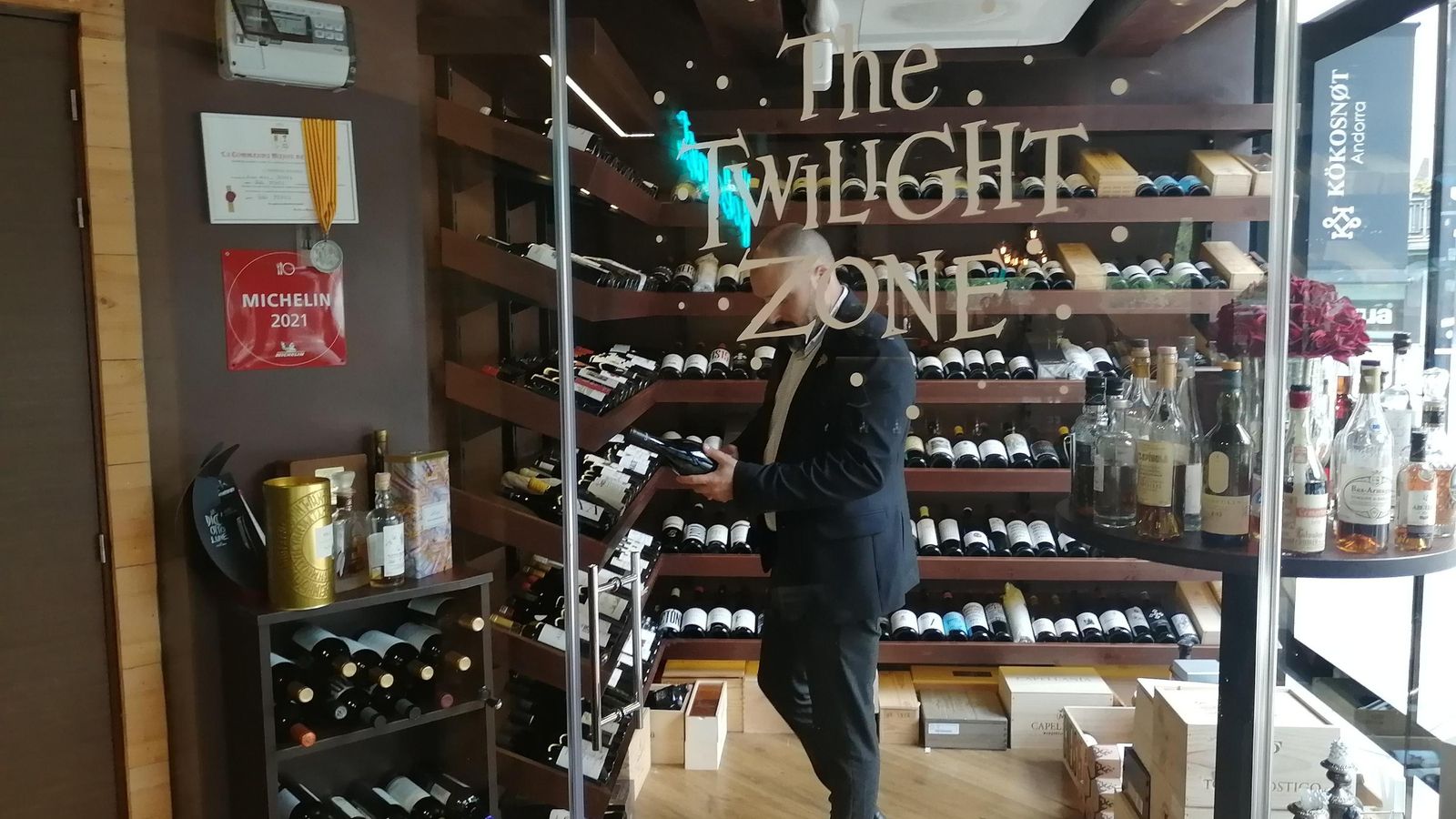 Pablo Pérez en la bodega del Kökosnott