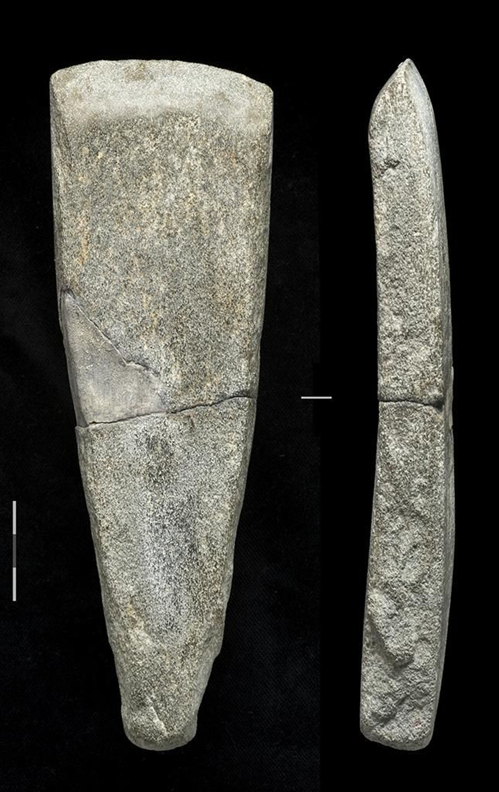 Hacha pulimentada de un dolmen de Zalamea la Real, Huelva Museo Nacional de Arqueología. Lisboa.