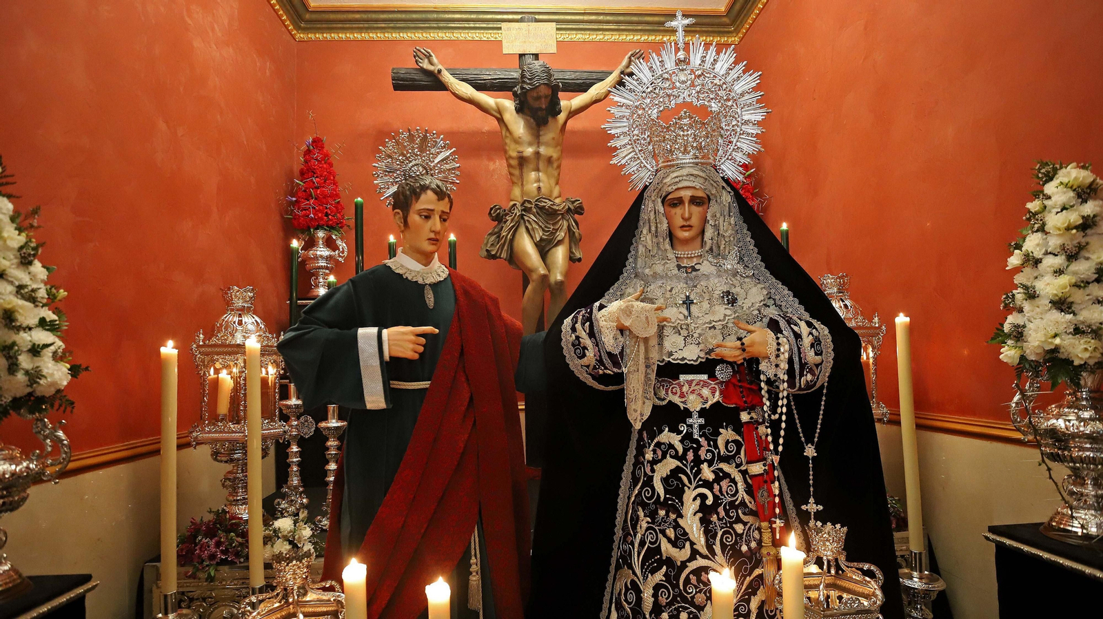 Fotos del Lunes Santo en La Línea: El Silencio