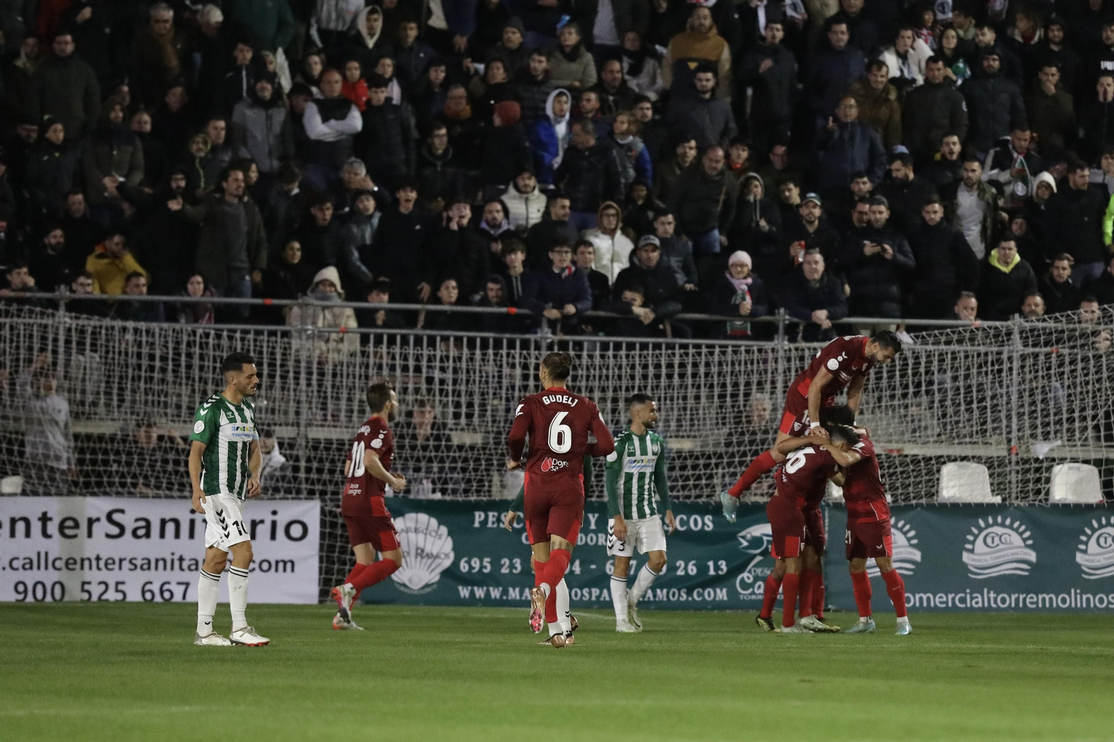 Las imágenes del histórico Torremolinos - Sevilla FC Las imágenes del histórico Torremolinos - Sevilla FC