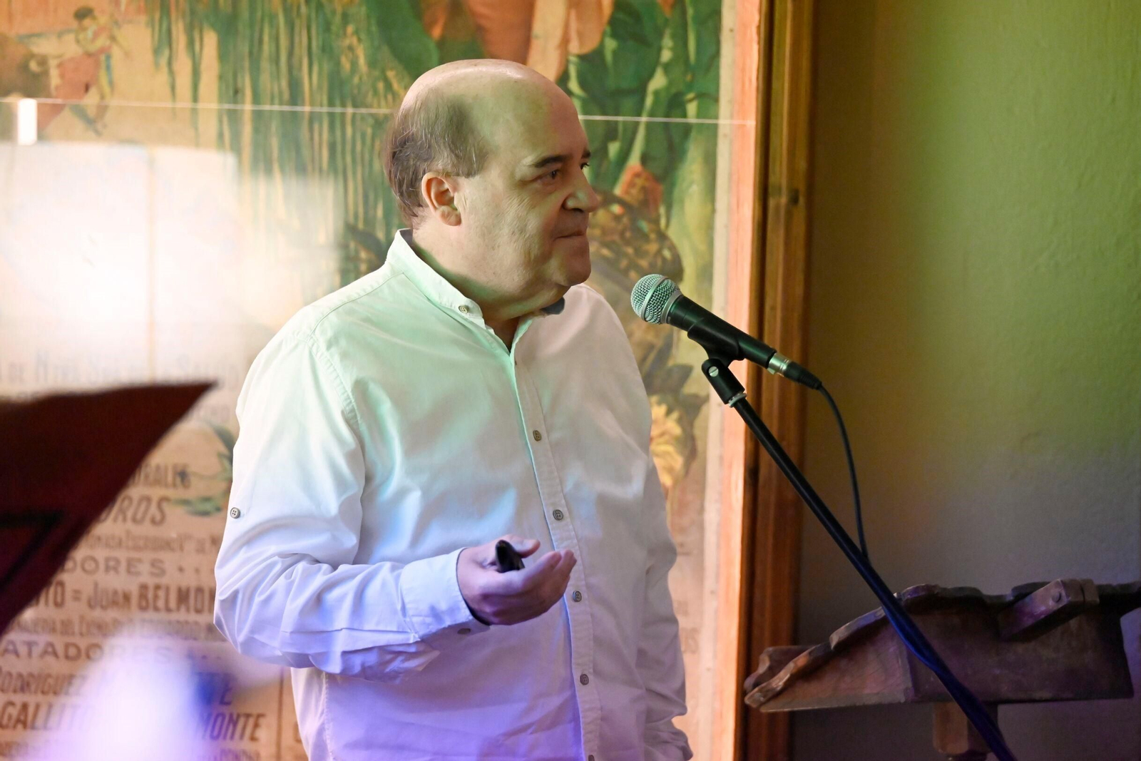 Las imágenes de la presentación del nuevo libro-disco de Aquel Trovar, 'Ondas do mar'