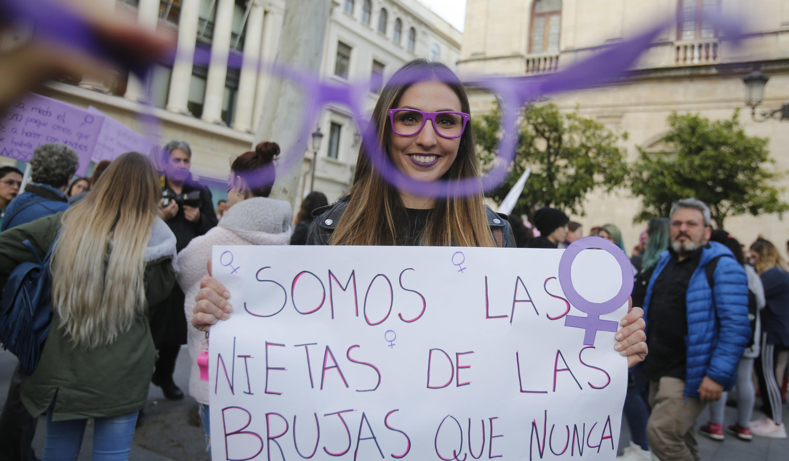 La manifestación del 8M, en imágenes.