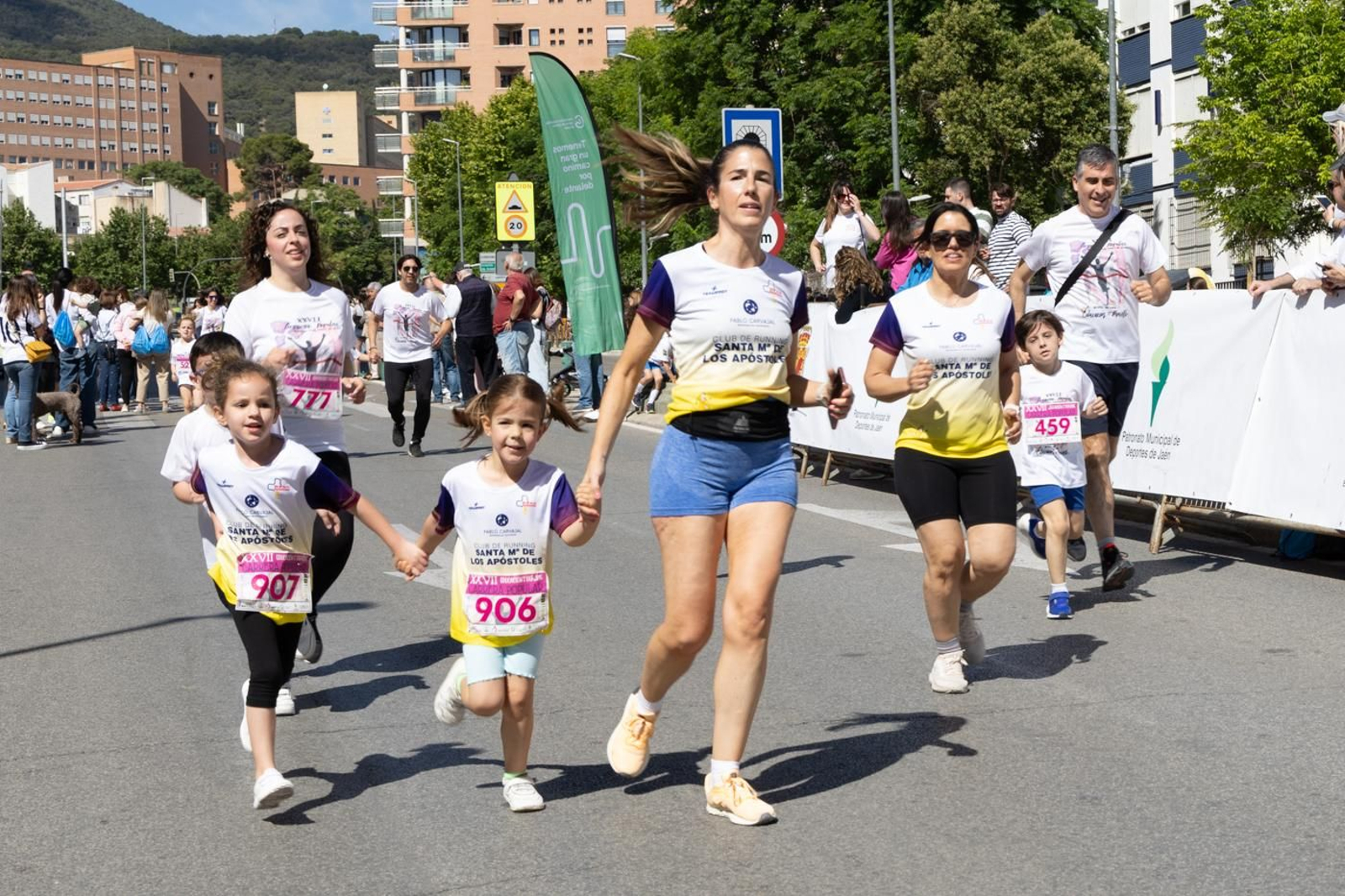En imágenes: Éxito de participación en la  XXVII Carrera Popular 'Educación por el Deporte'  de Maristas