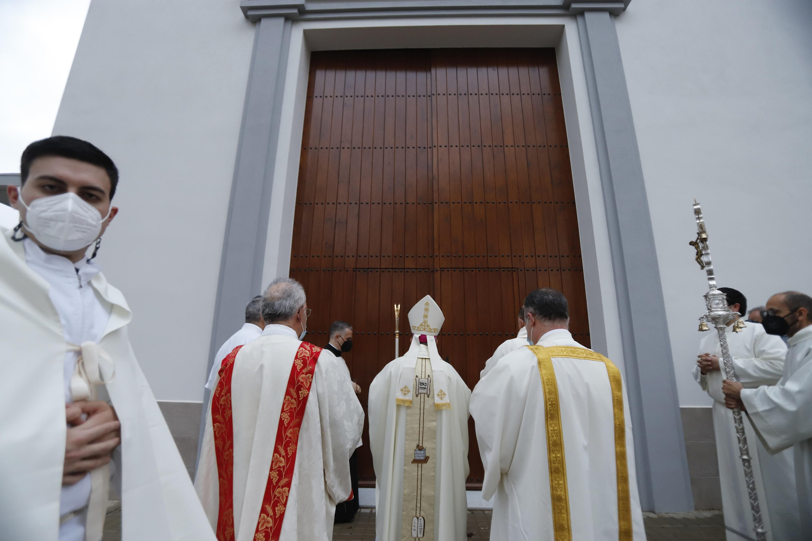 Imágenes de la consagración de la parroquia Cristo Sacerdote