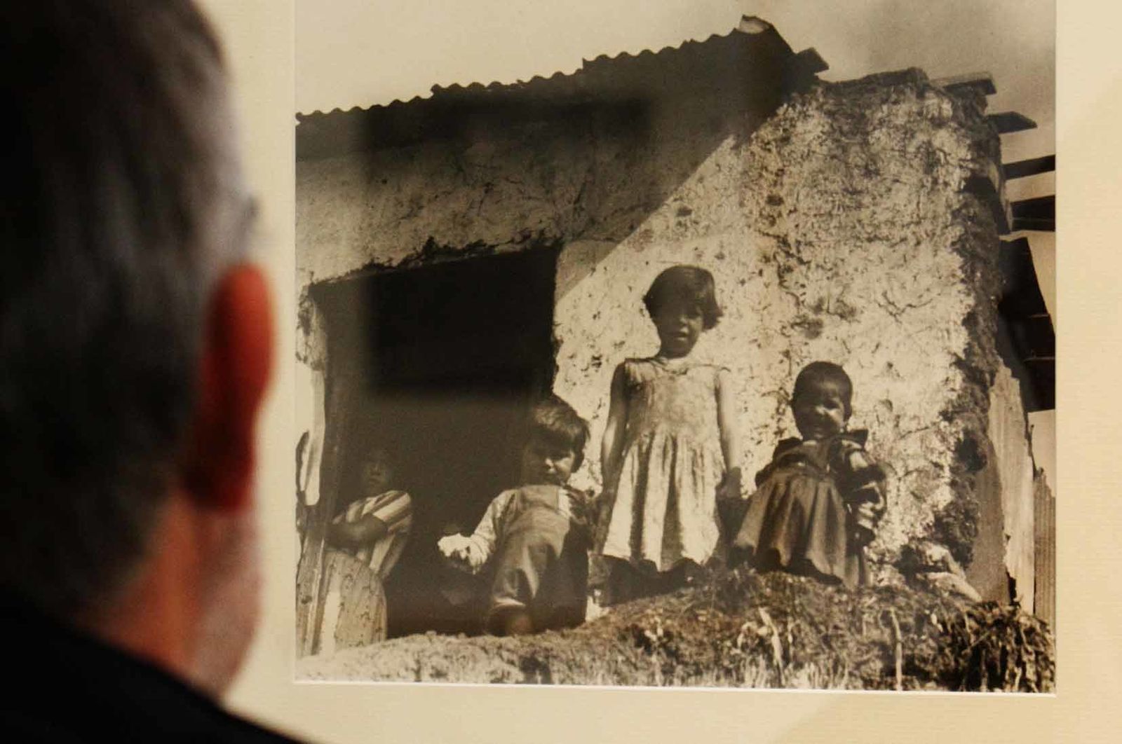 La inauguración de la exposición 'Valparaíso 1940-1950' de Antonio Quintana, 'Latitudes'