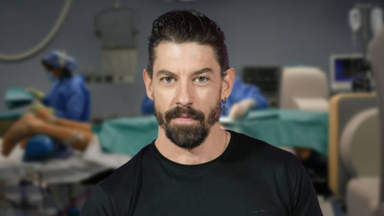 Adrián Lastra reaparece completamente recuperado