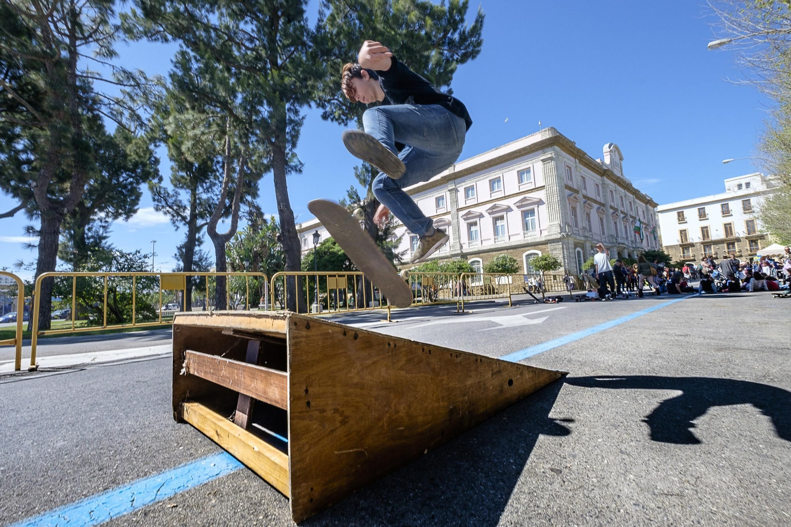 Jornada de peatonalización en la plaza de España
