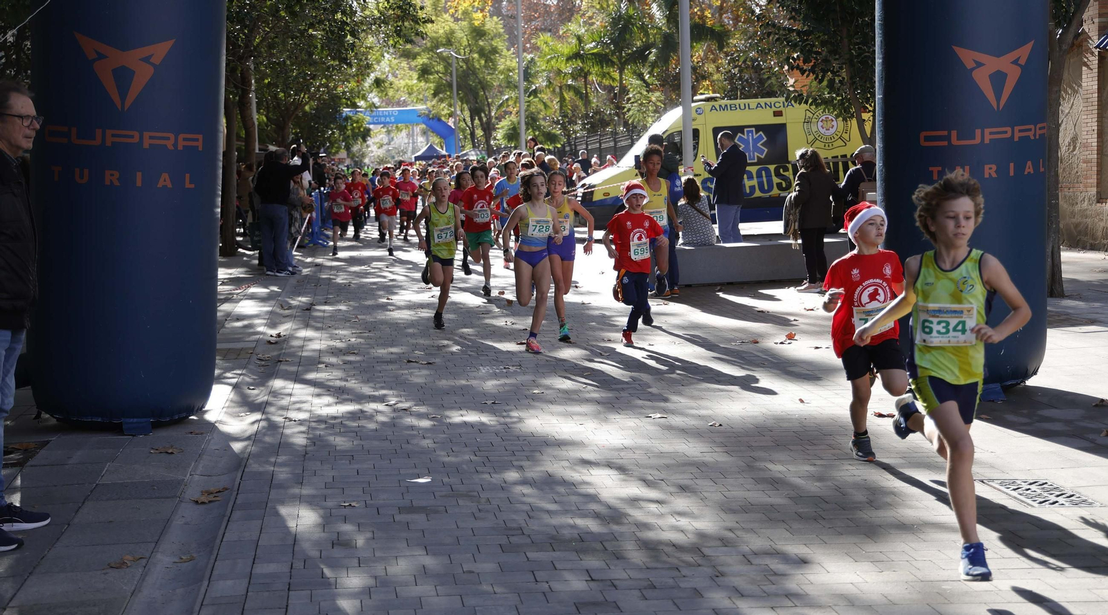 Búscate en la XI Carrera Solidaria de Navidad de Algeciras
