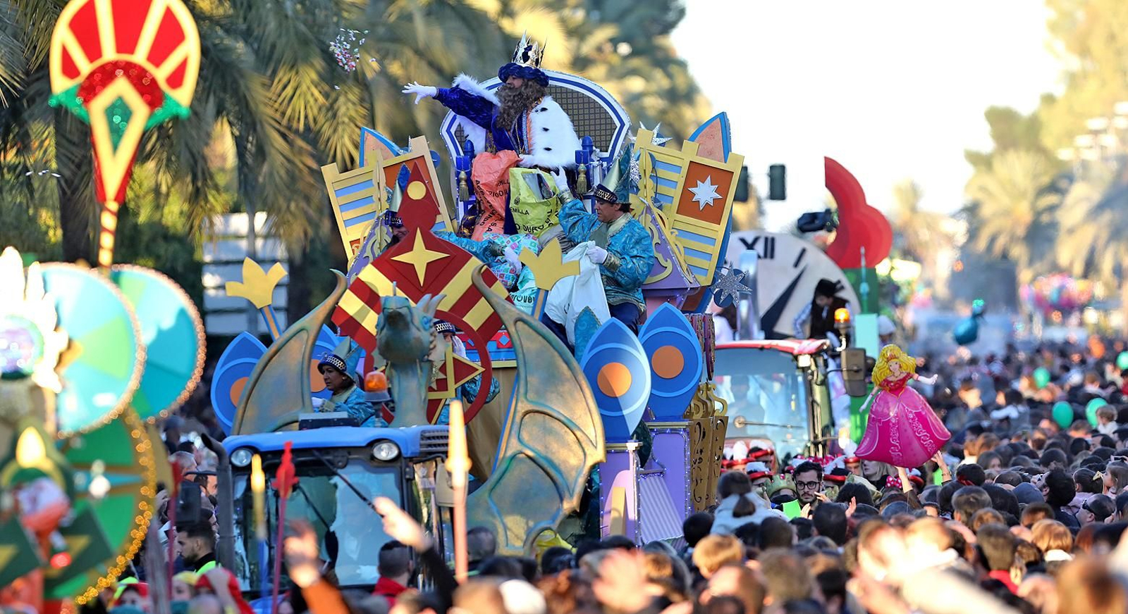 Imágenes de la cabalgata de Reyes Magos 2019 en Jerez