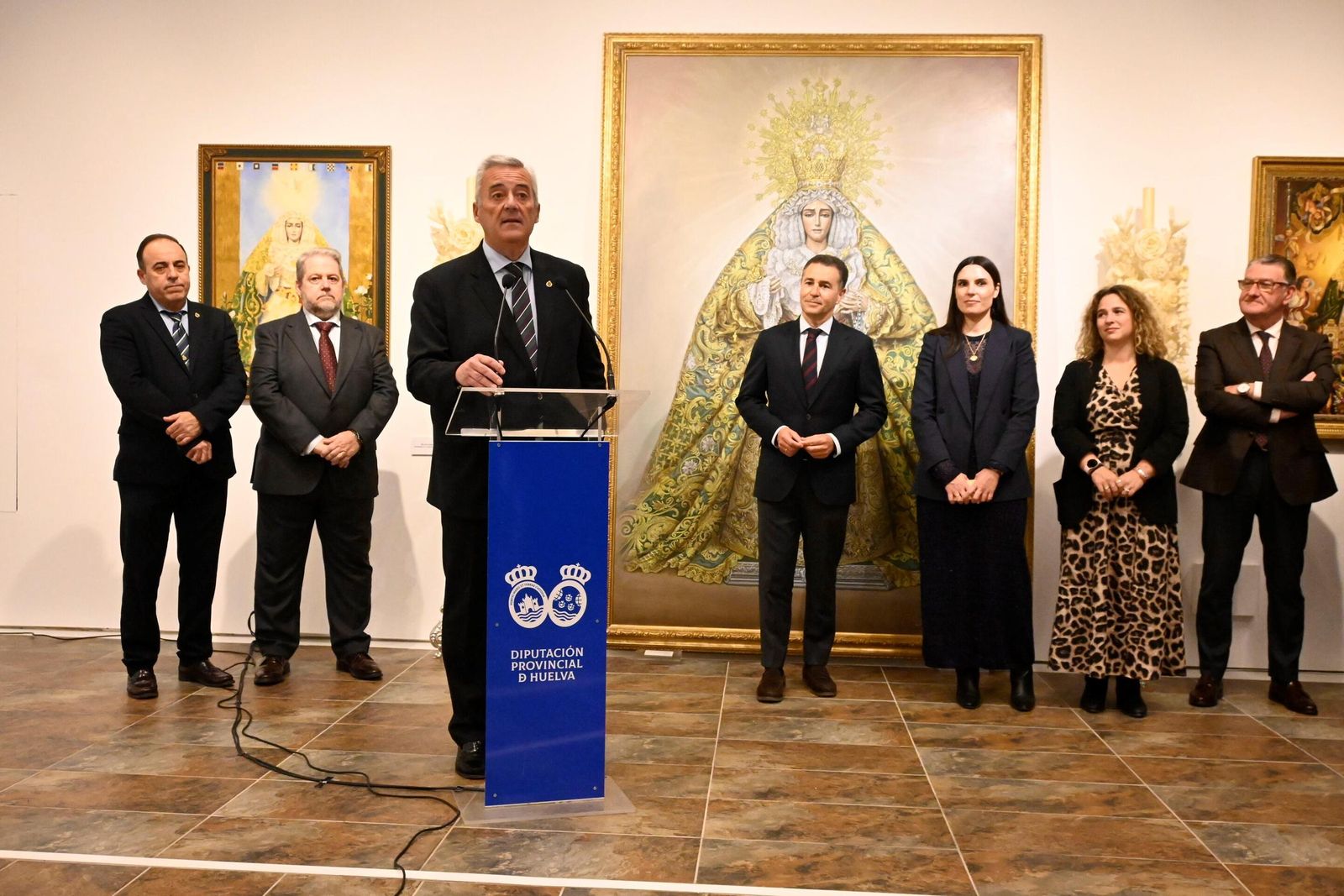 Inauguración de la exposición dedicada a la Esperanza en la Diputación de Huelva.