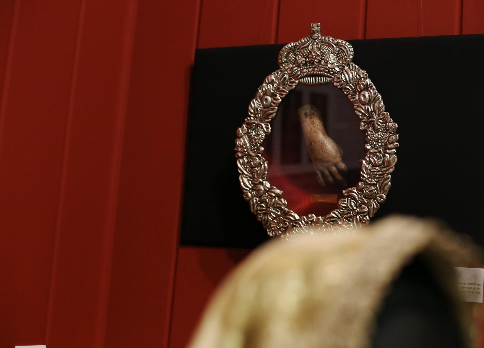 Las imágenes de la exposición de la Hermandad de Valme