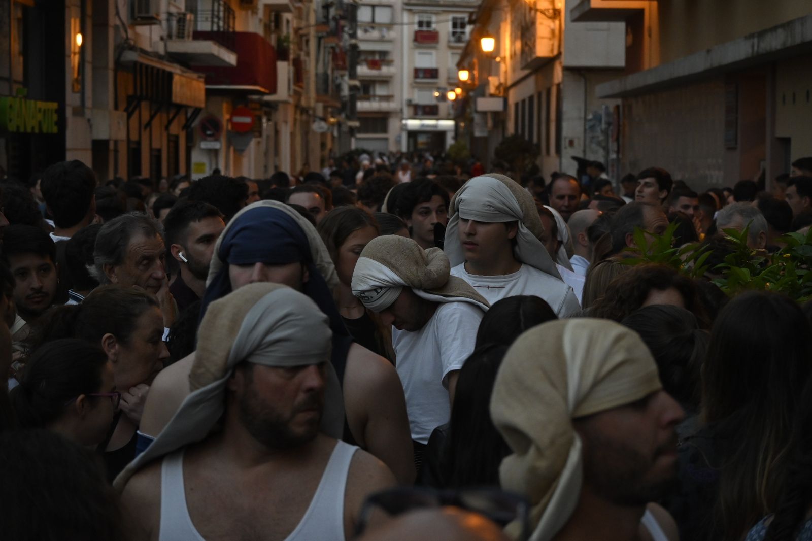 Lunes Santo: Calvario en Huelva, en imágenes