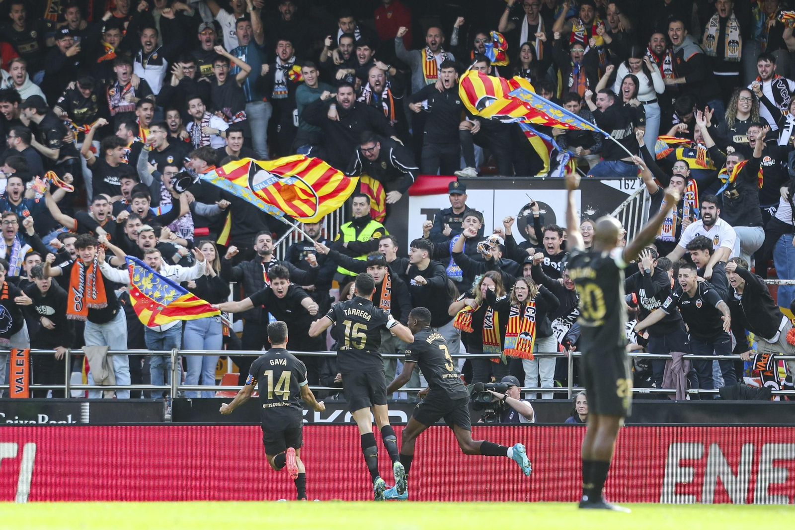 Las fotos del emotivo Valencia - Betis