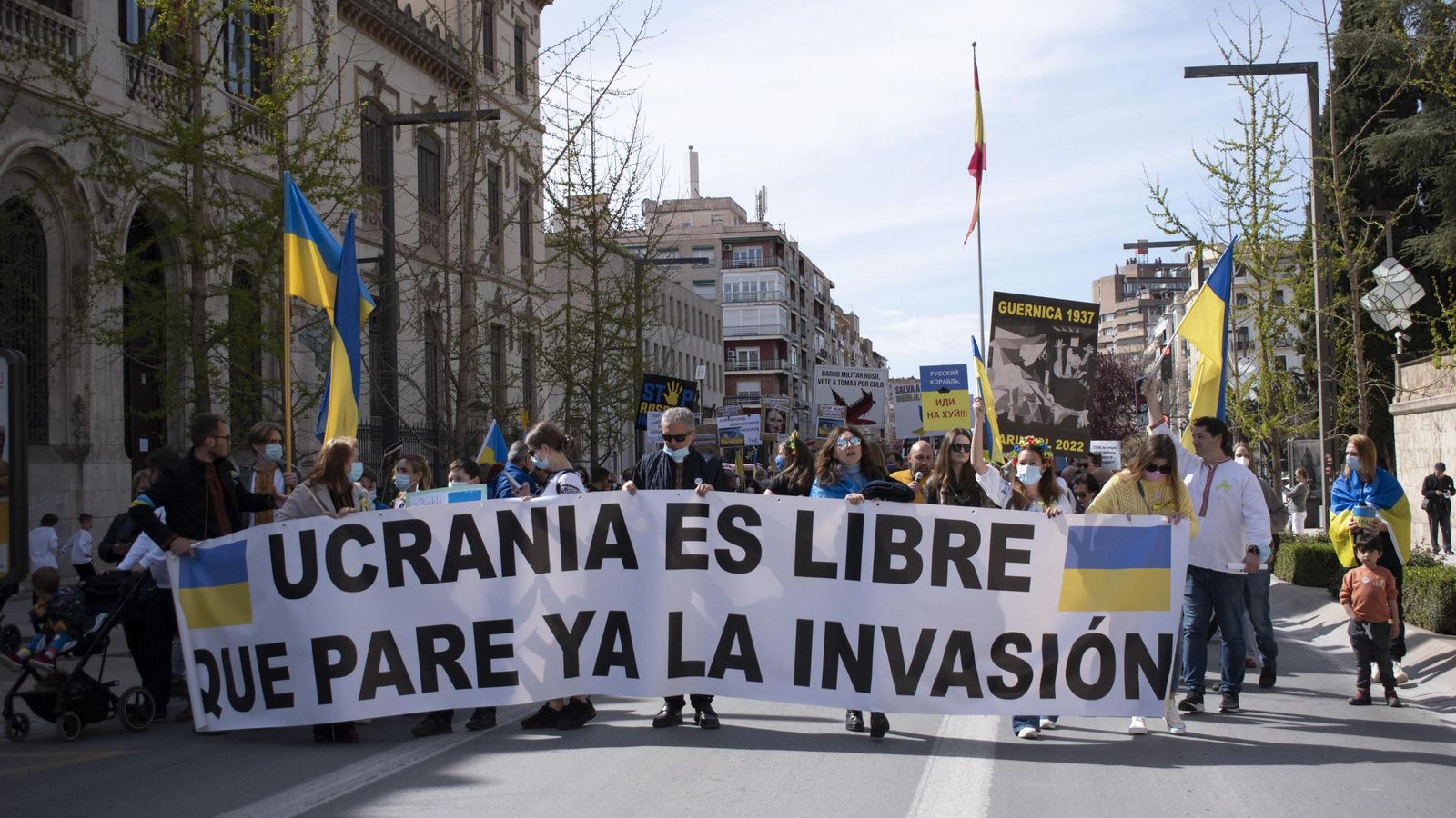 Manifestación celebrada en abril de 2022 en Granada pidiendo el fin de la guerra en Ucrania