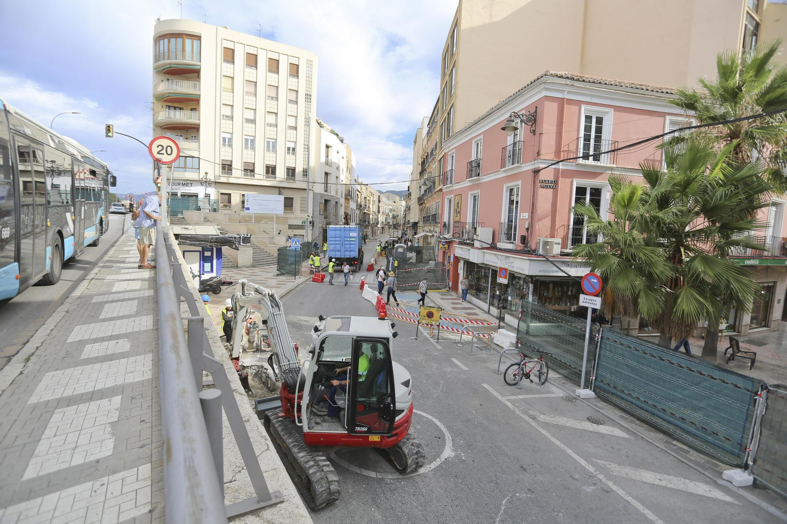 La calle Carretería de Málaga ya está en obras, en fotos