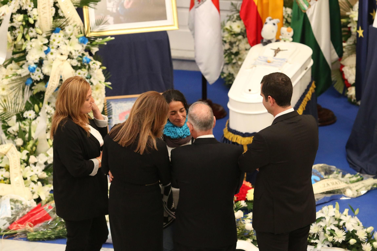 Las imágenes de la capilla ardiente por Gabriel