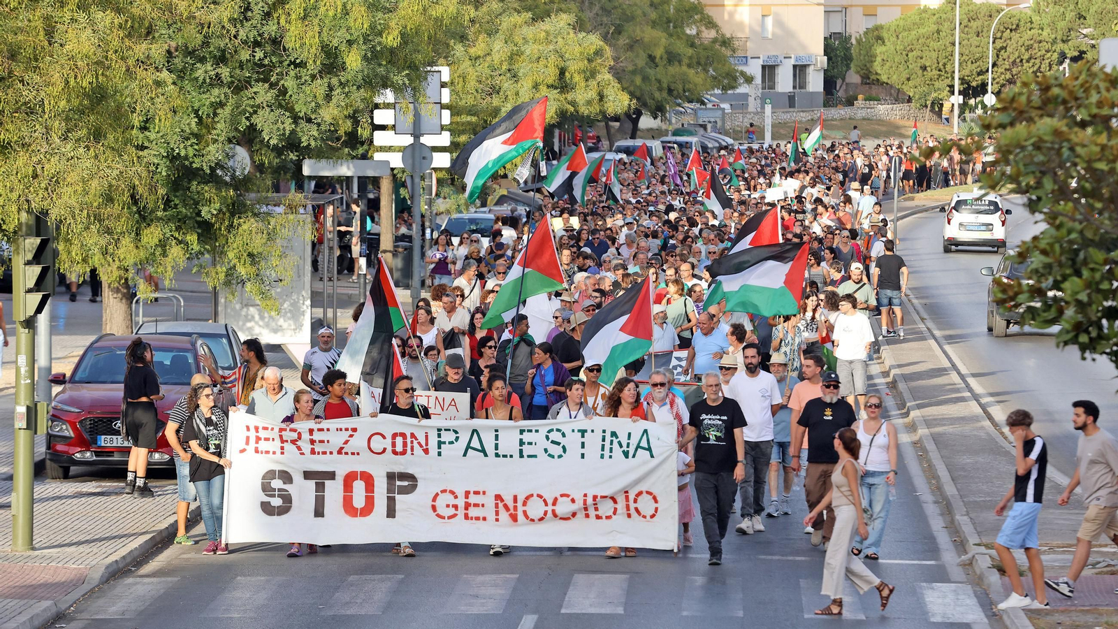 Imágenes de la manifestación 'Jerez con Palestina STOP Genocidio'
