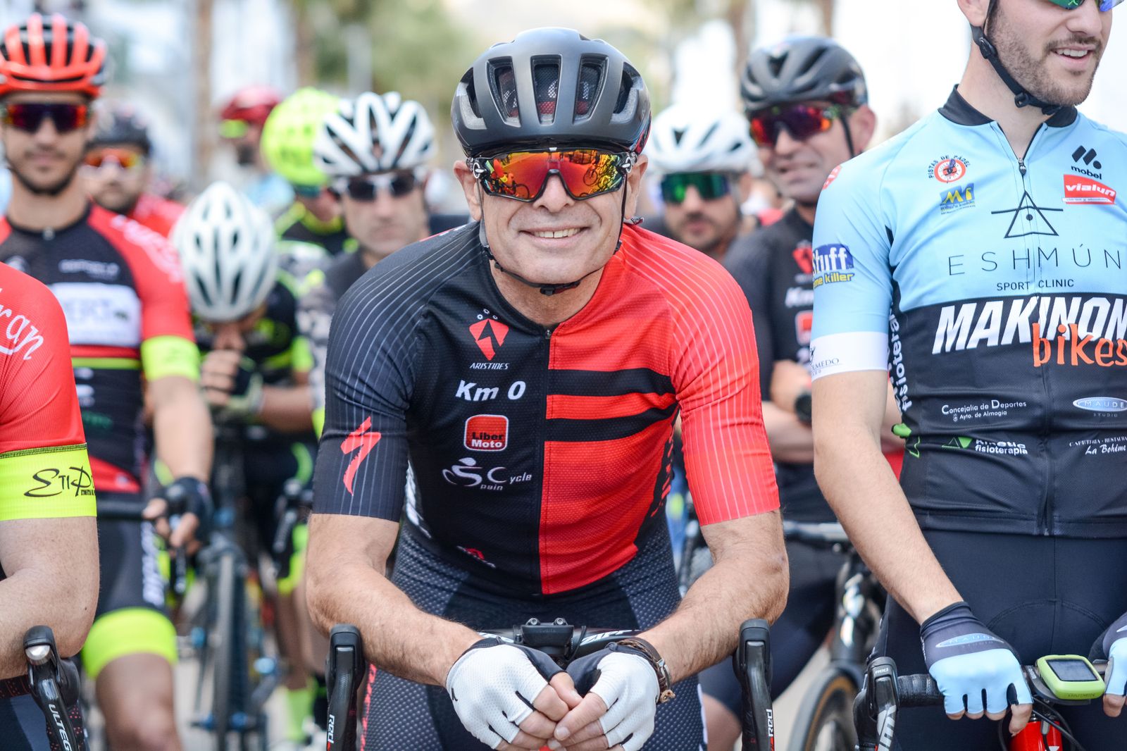 Fotogalería de la Vuelta Ciclodeportiva a Almería