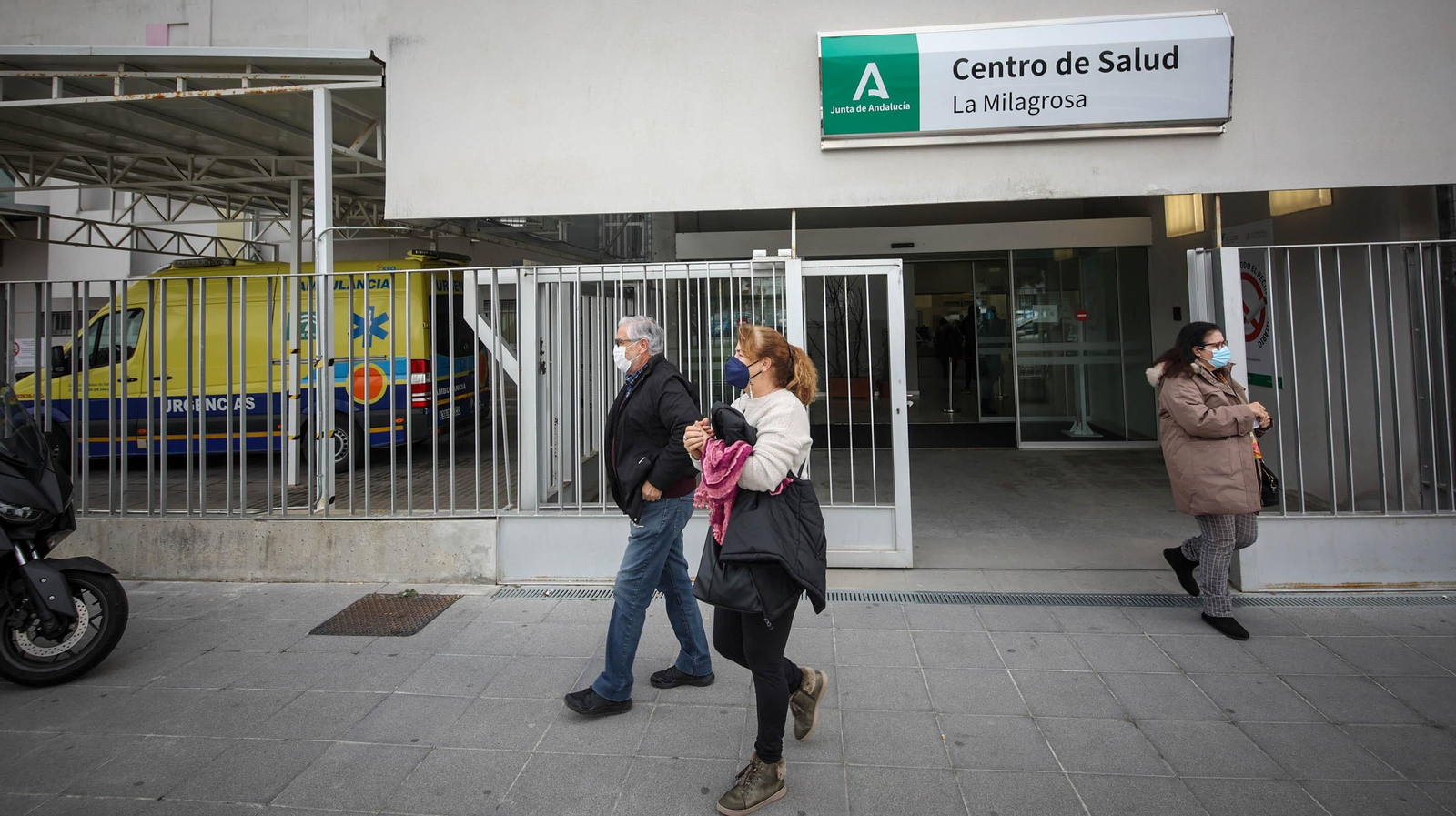 Entrada del centro de salud de La Milagrosa.