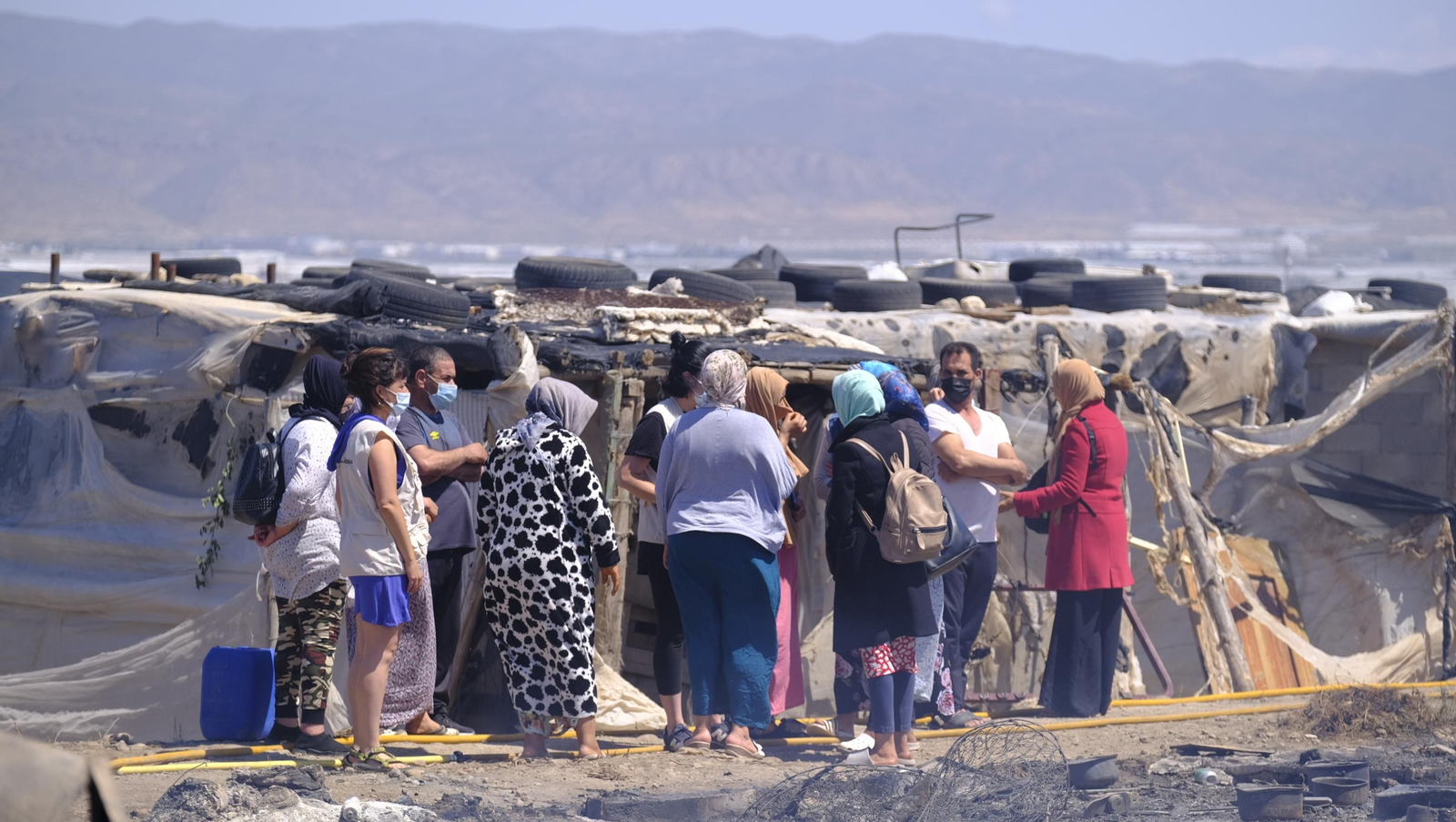 Fotogalería incendio asentamiento de chabolas en Atochares-Níjar (Almería)