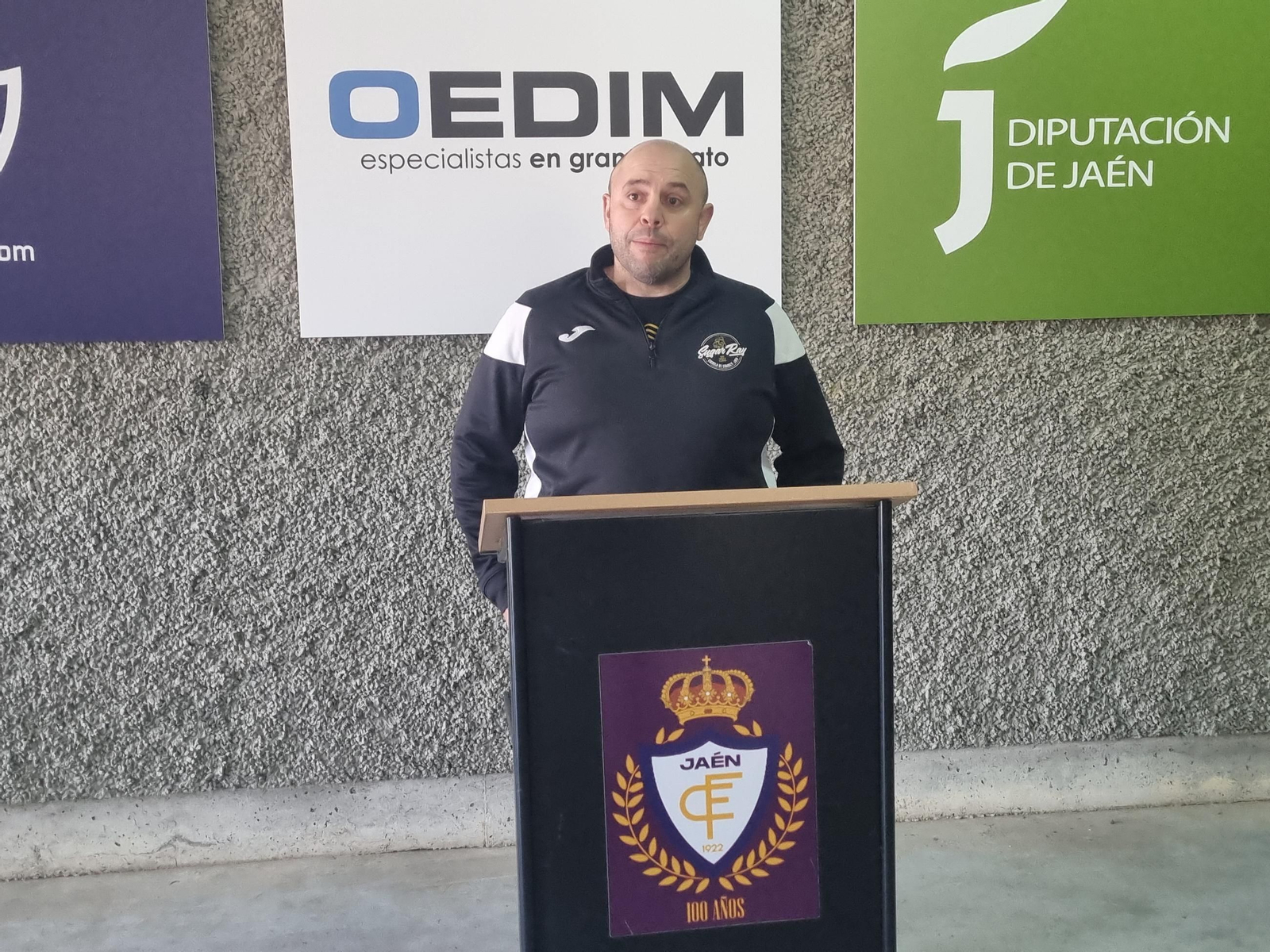 Raúl Buendía, en la presentación del evento.