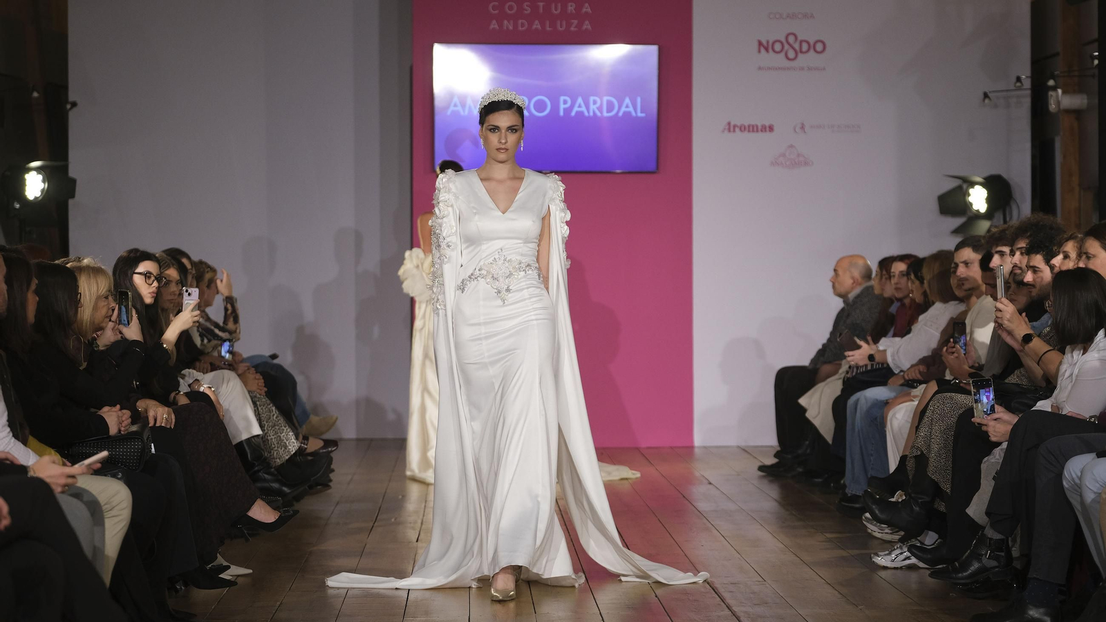 Las novias de fantasía de Amparo Pardal vistas en SIQ, en imágenes