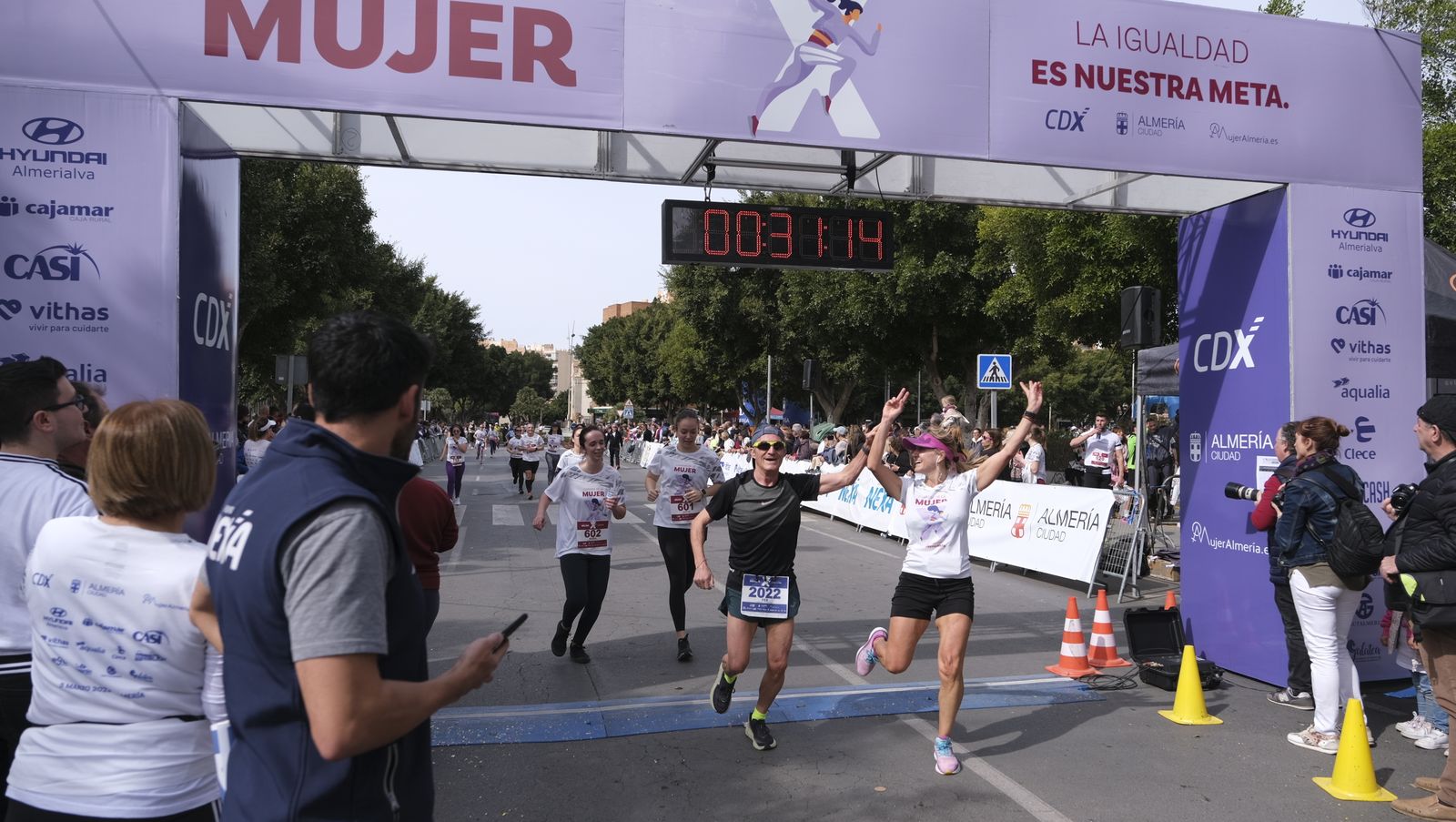 Imágenes de la Carrera de la Mujer 2023 en Almería