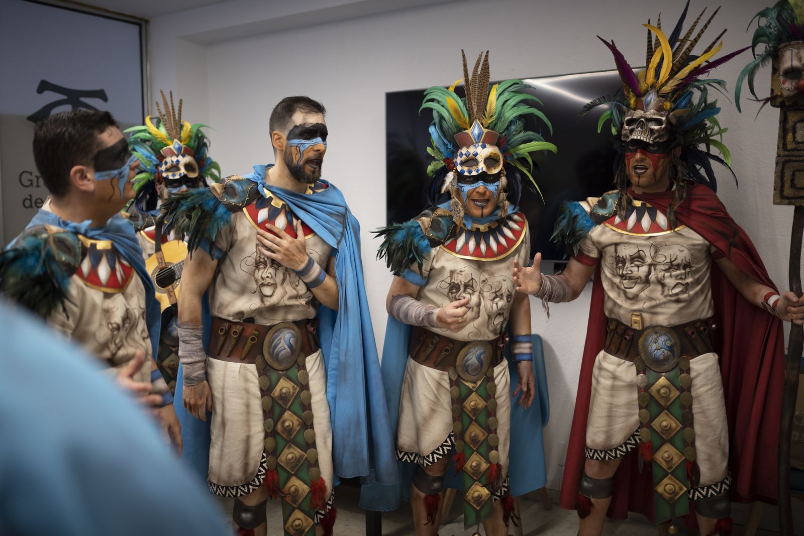 Imágenes de la actuación de la comparsa de Bollullos "El sacrificio" en el Carnaval Colombino