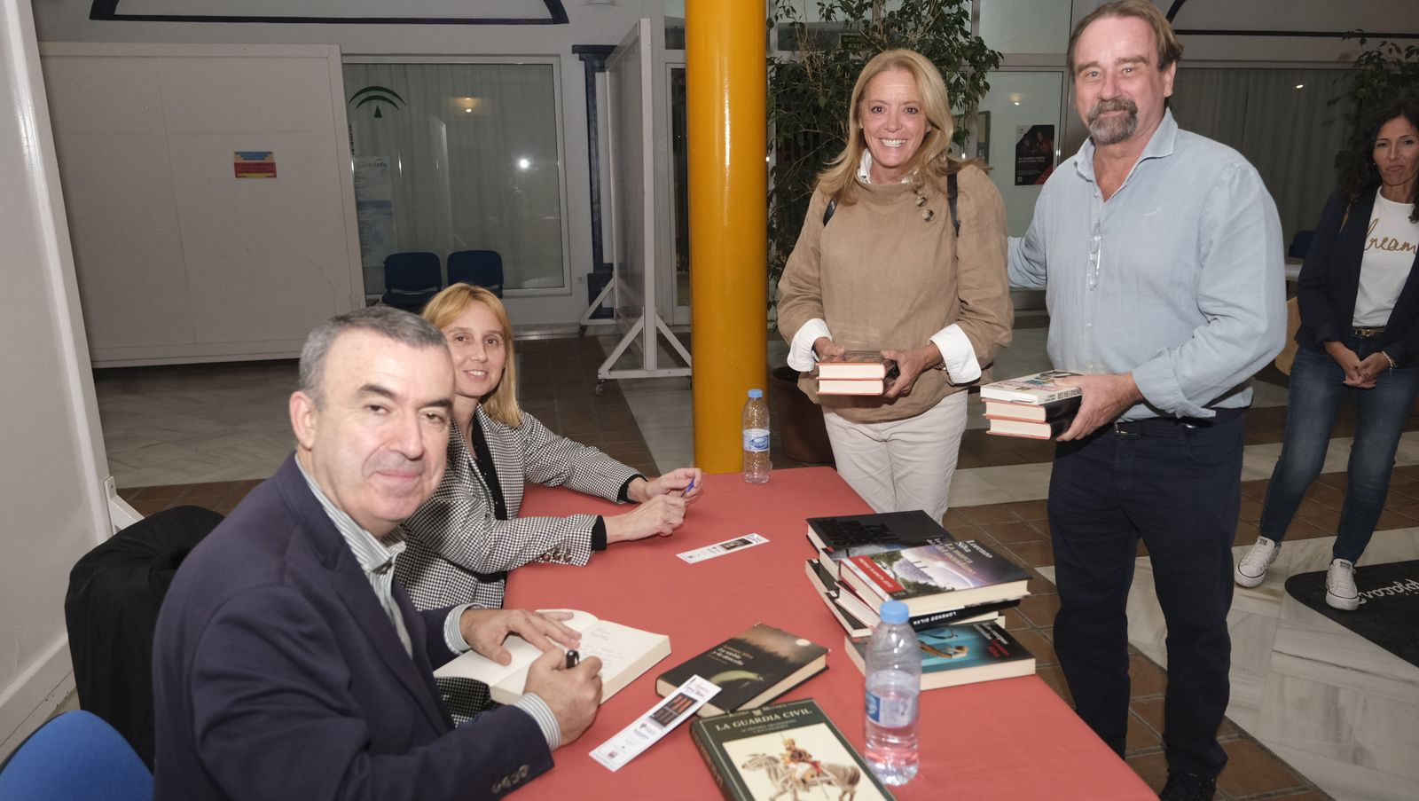 El Diario de los Libros con Lorenzo Silva y Noemí Trujillo, en Mojácar