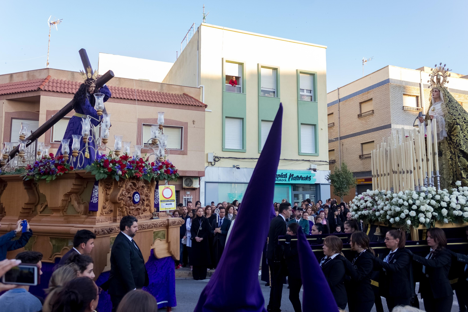 Imágenes del Jueves Santo en Balerma, Santo Domingo y Santa María del Águila