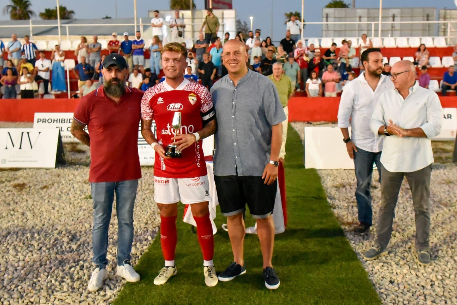 Las imágenes de la victoria del Xerez CD en el Trofeo Ciudad de El Puerto Las imágenes de la victoria del Xerez CD en el Trofeo Ciudad de El Puerto