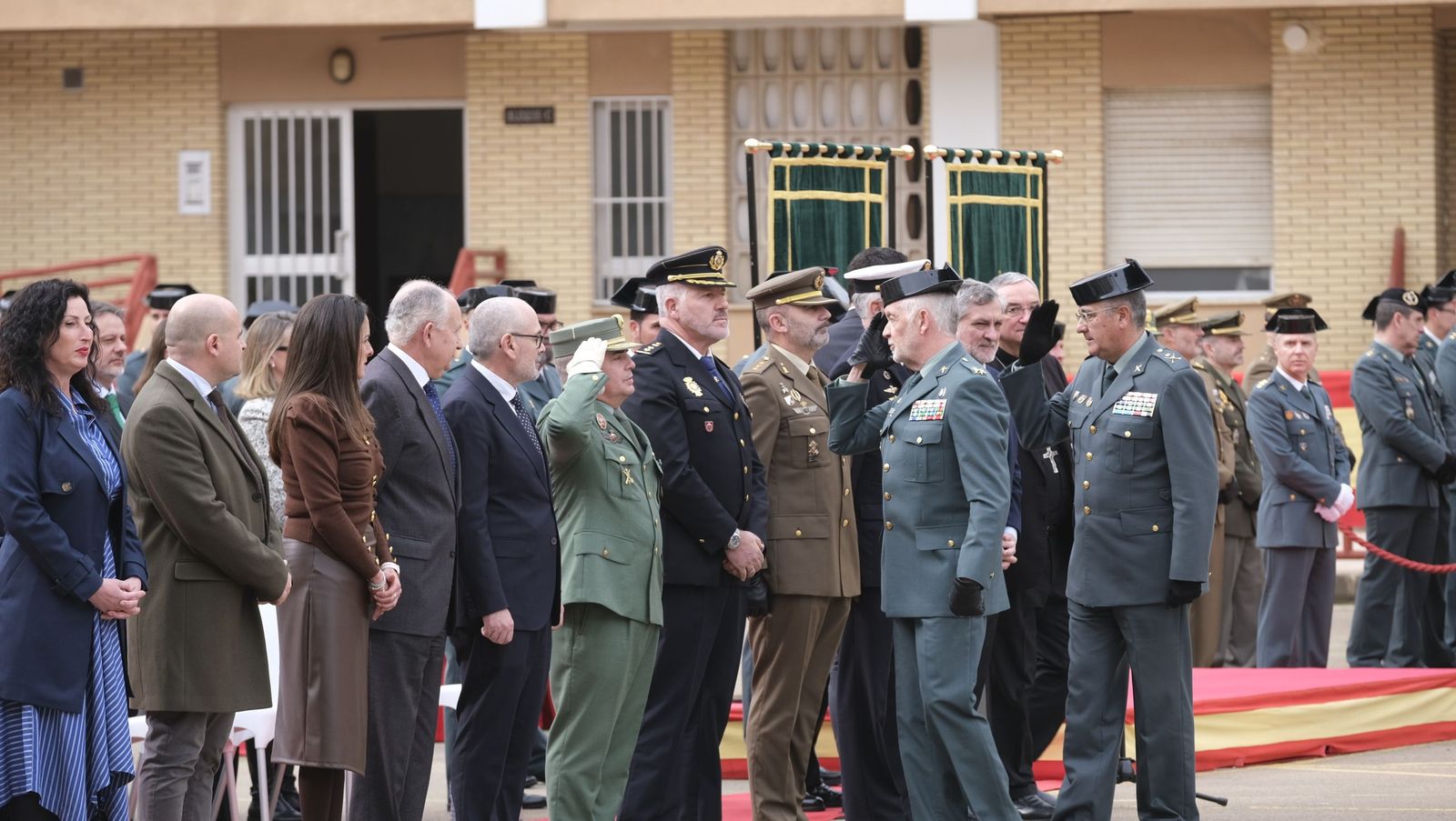 Las imágenes de la toma de posesión del nuevo coronel jefe de la Guardia Civil de Almería