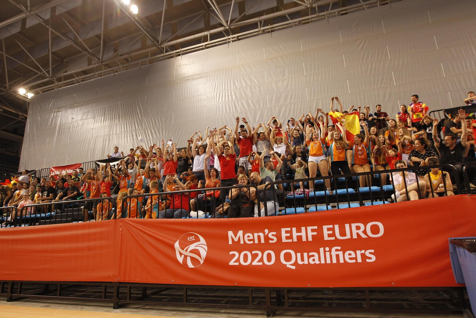 Fotogalería España-Suecia. Balonmano. Palacio Juegos Mediterráneos. Almería